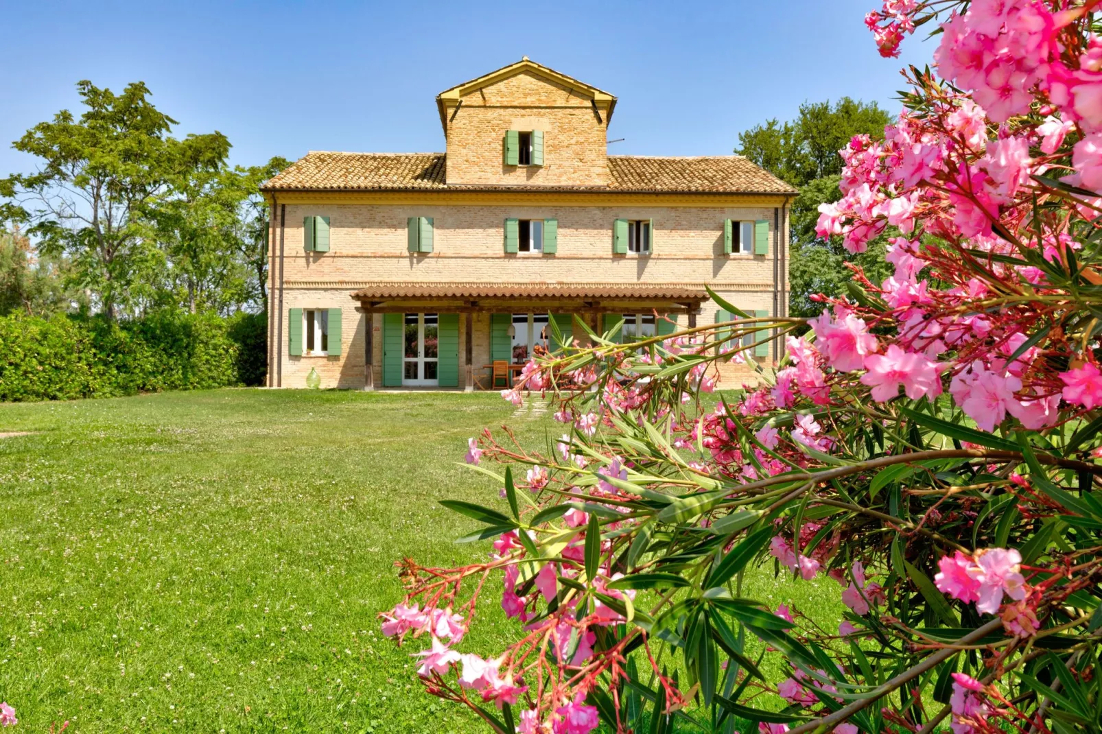 Villa Giulia-Exterior summer