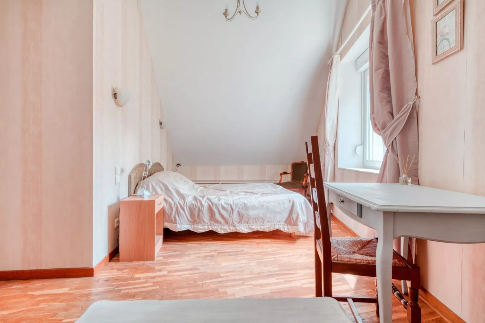 Clos Bourguin-Schlafzimmer