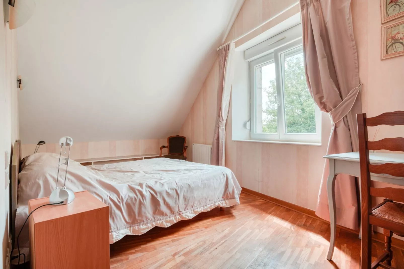 Clos Bourguin-Schlafzimmer