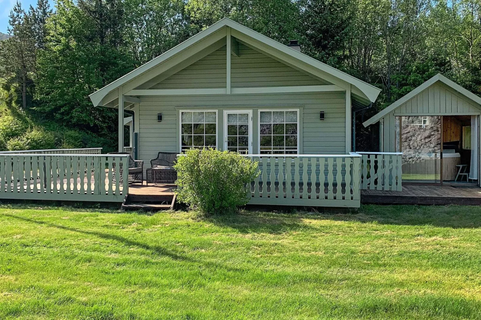 HUS 22235-Outdoor