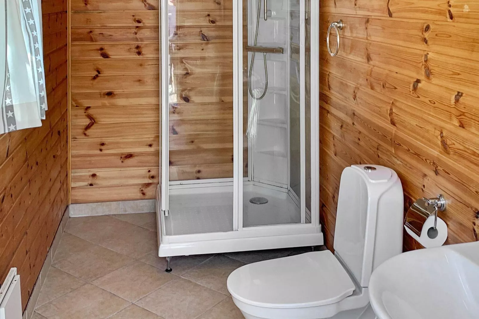 HUS 22235-Indoor
