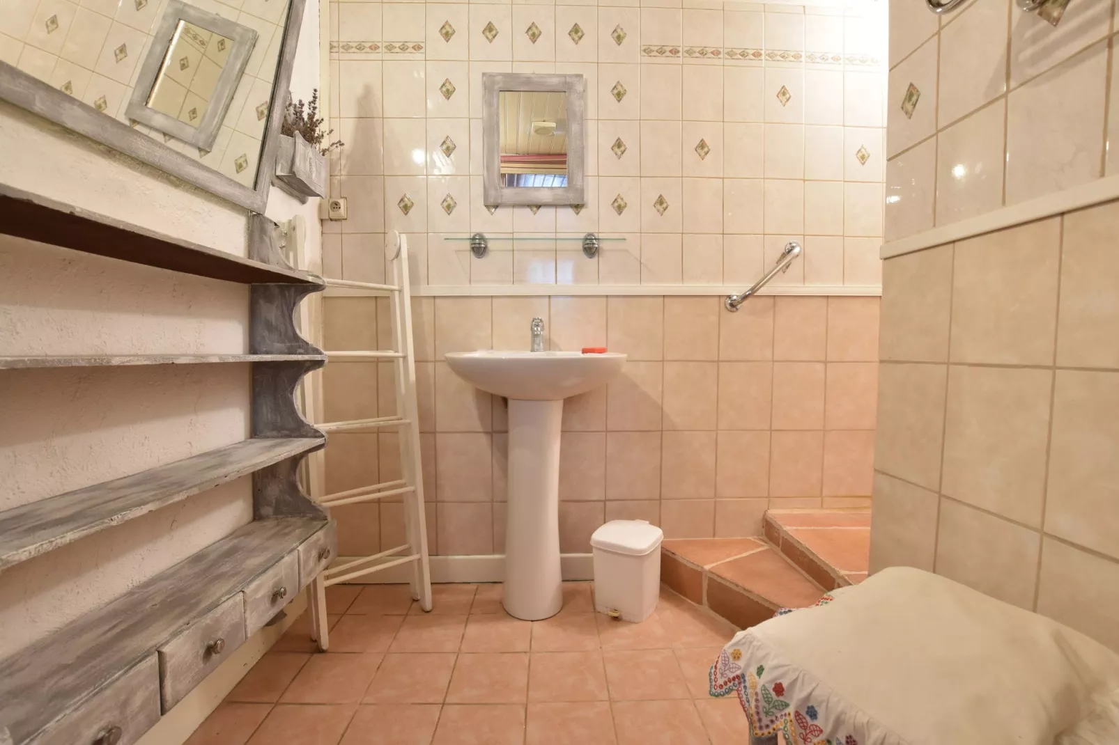 Marie-Rose-Bathroom