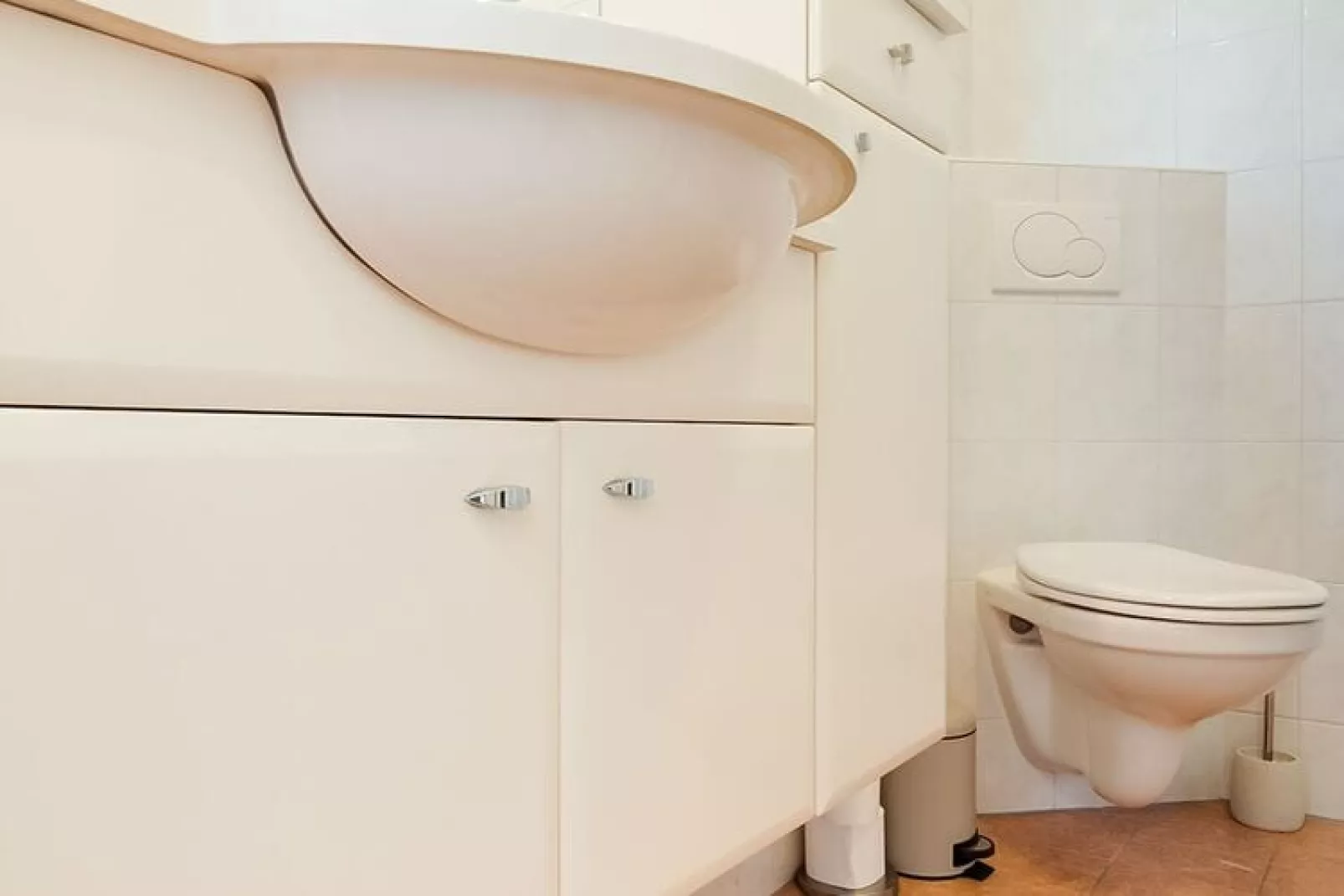 De Witte Duif 2-Bathroom