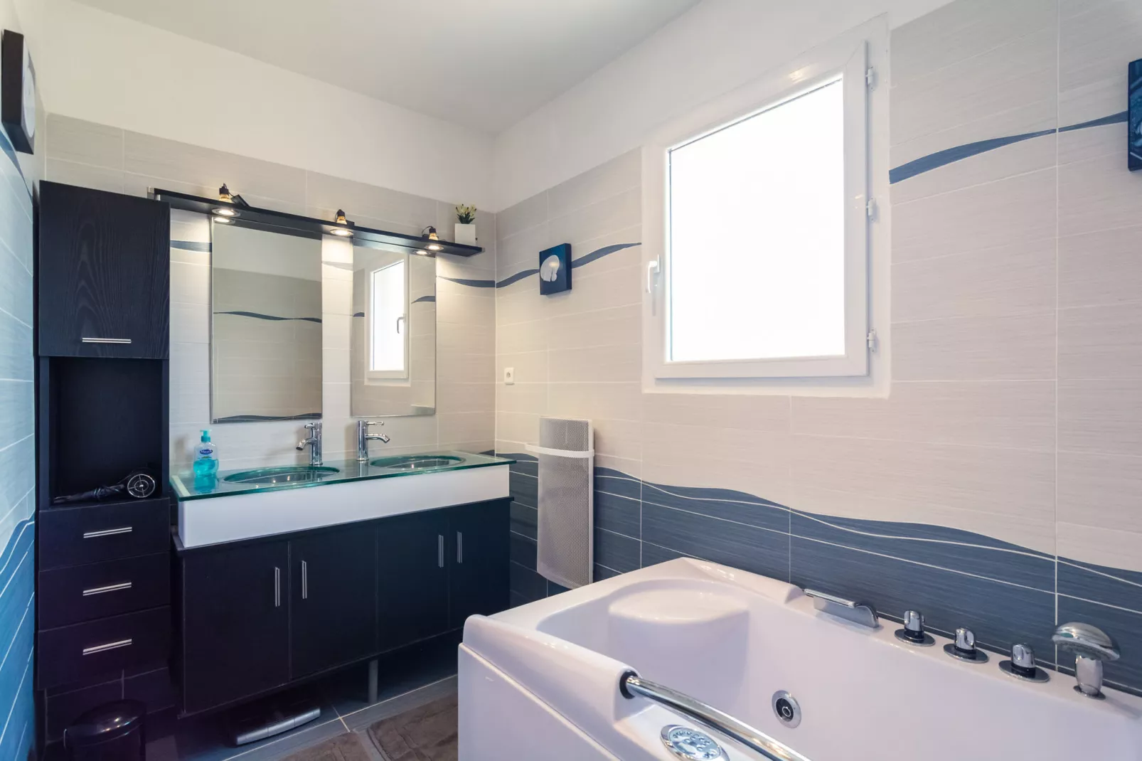 Le Viognier-Bathroom