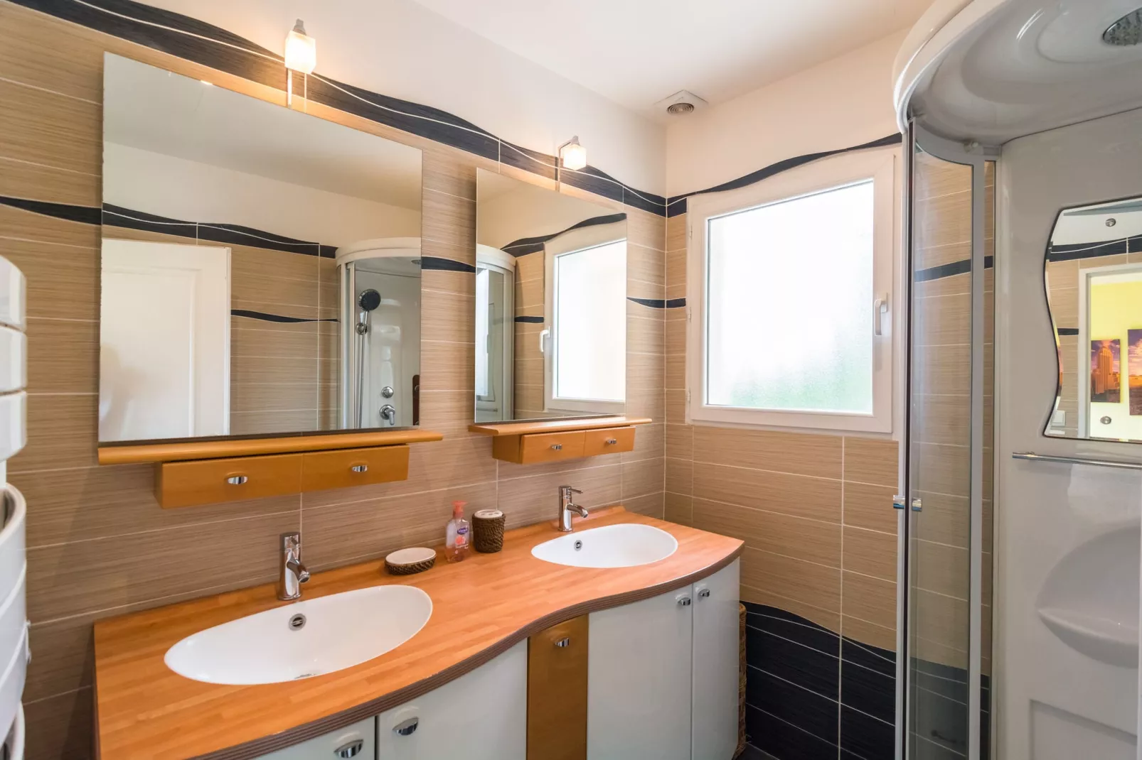 Le Viognier-Bathroom