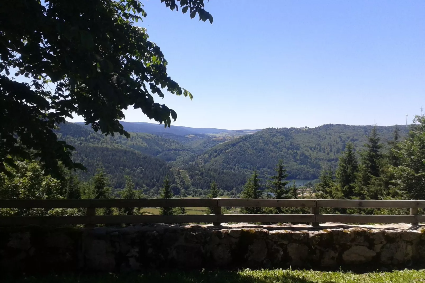 Maison de vacance - Cros-de-Géorand-Aussicht Sommer