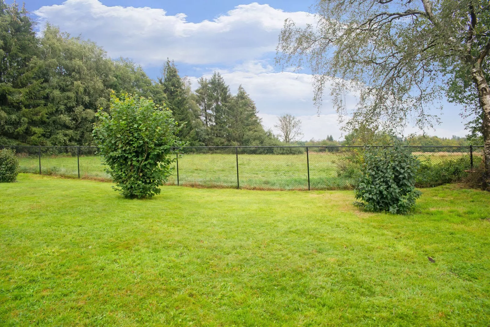 Superbe maison de vacances pour 10 personnes Xhoffriax-Jardin d'été