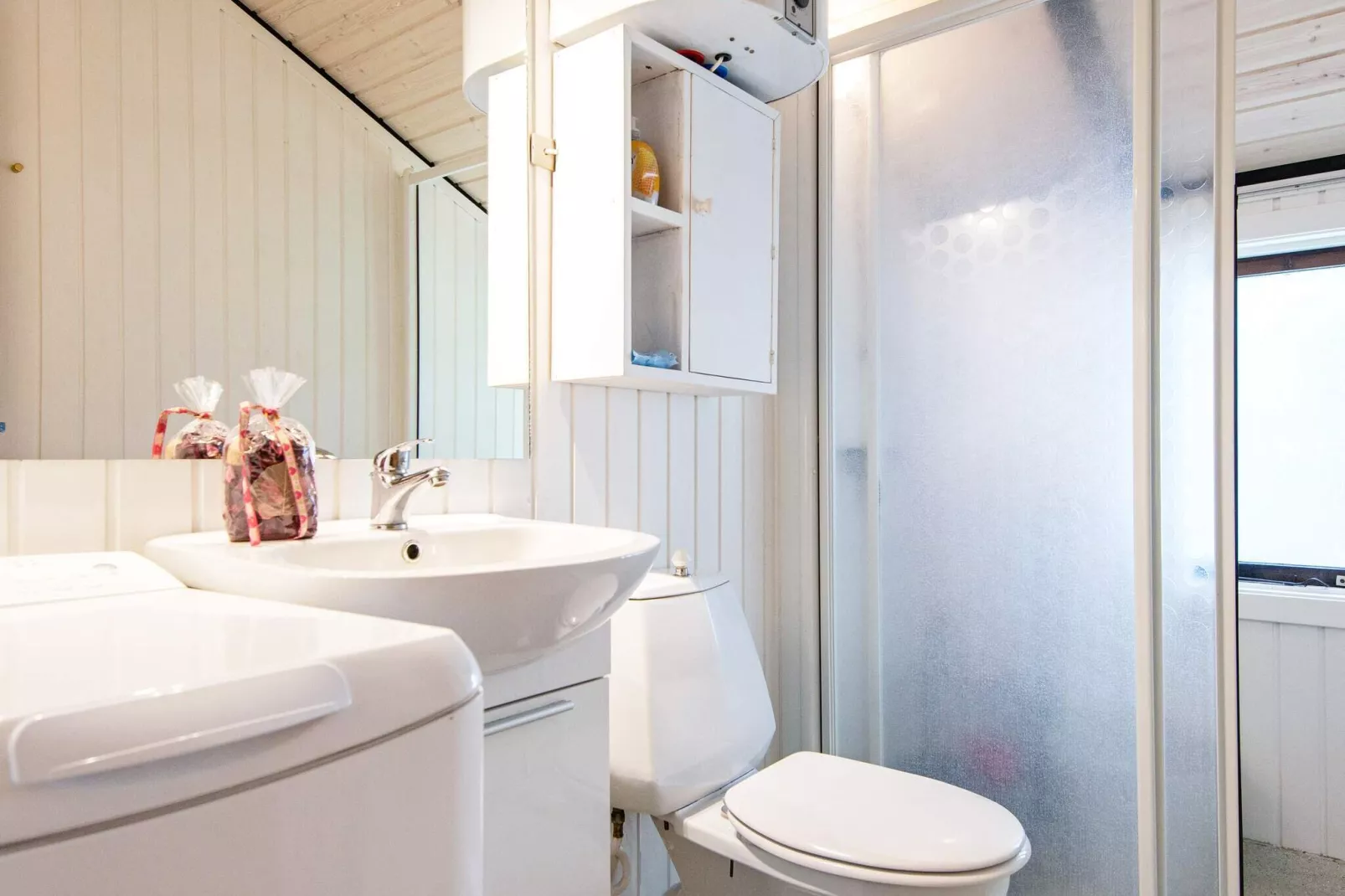 6 person holiday home in Oksbøl-By Traum-Indoor