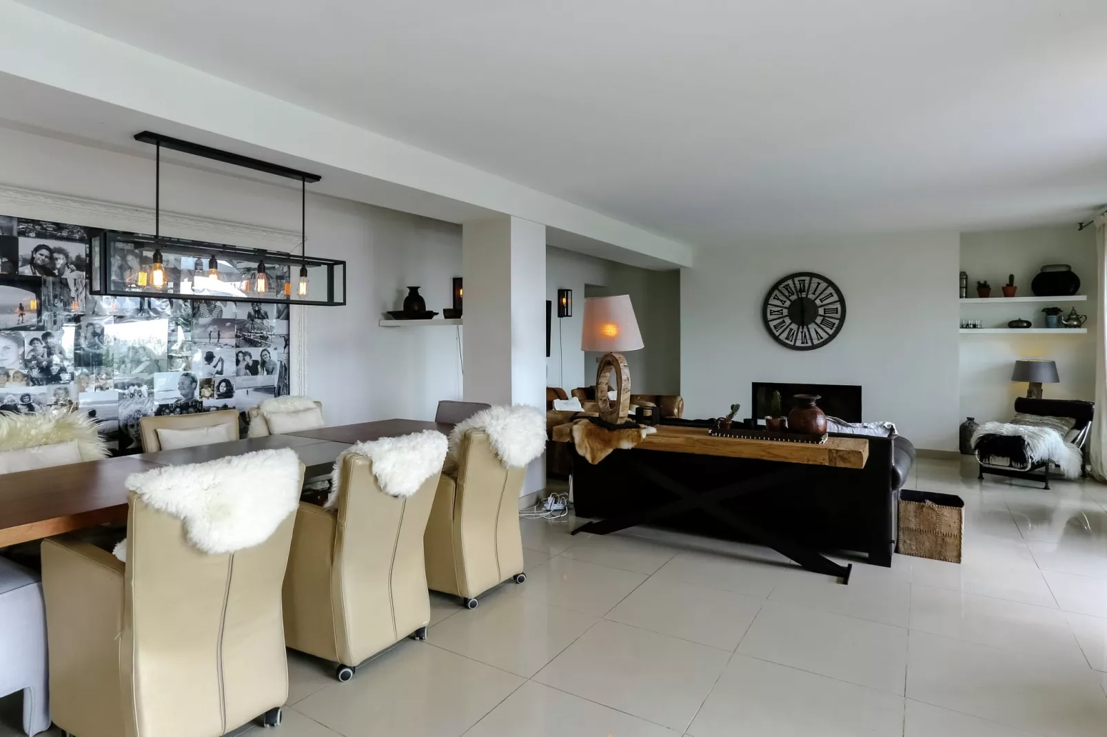 Roucaou-Dining room