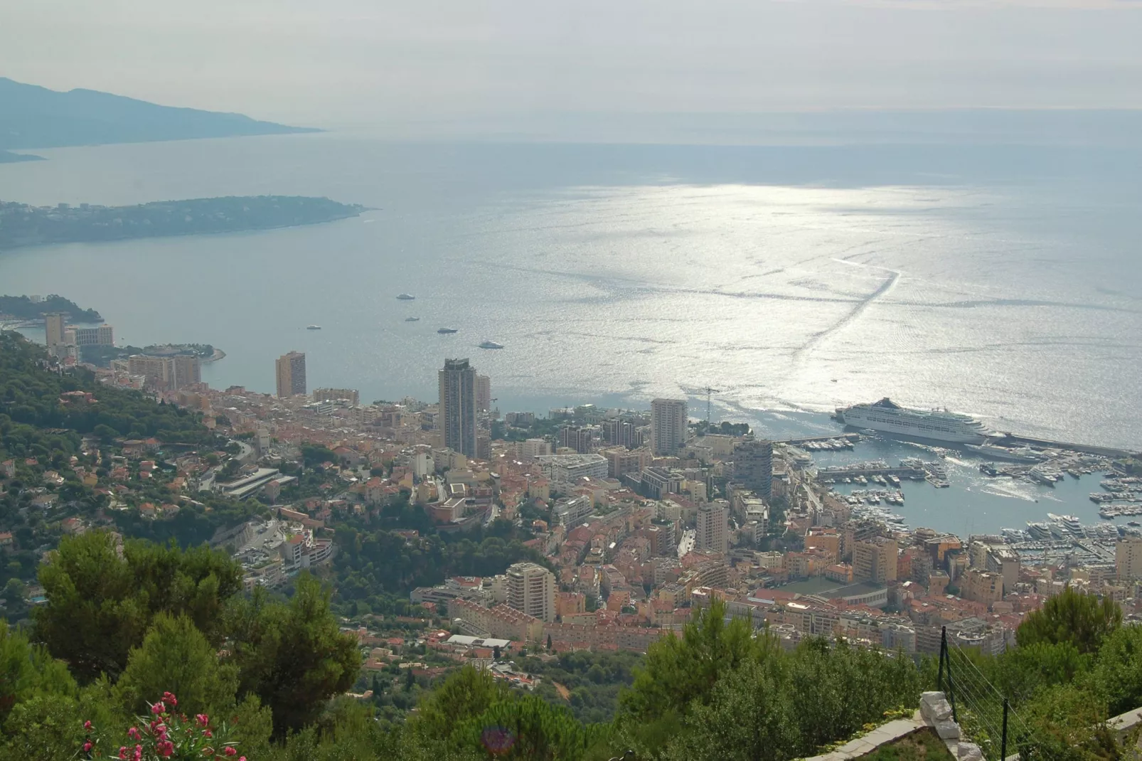 Vista Monte Carlo-View summer