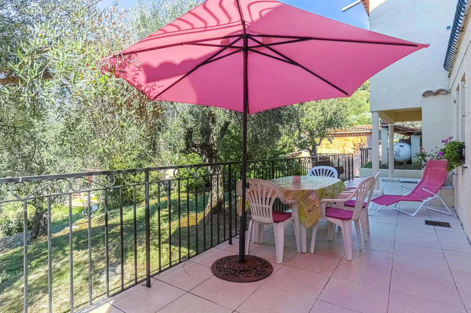 Berre les Alpes-Terrace balcony