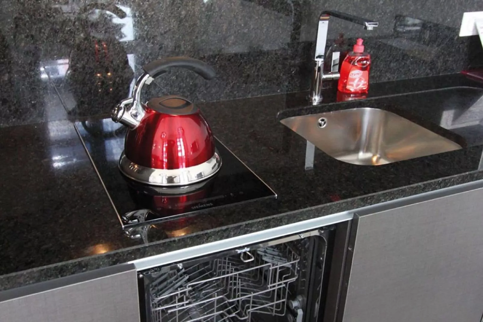 Aparthotel Villa Annette 1-Kitchen