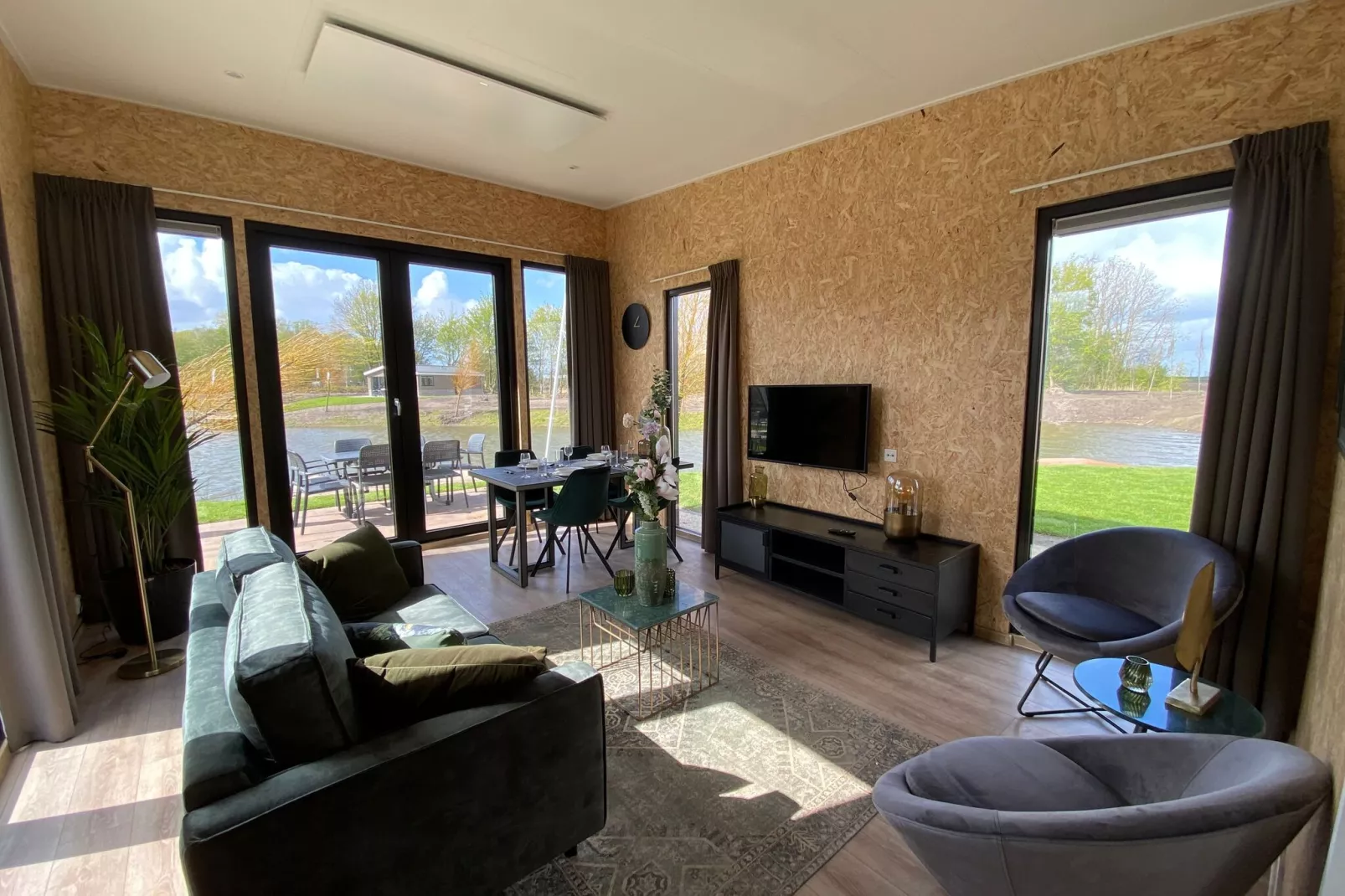 Resort De IJssel Eilanden 6-Living room