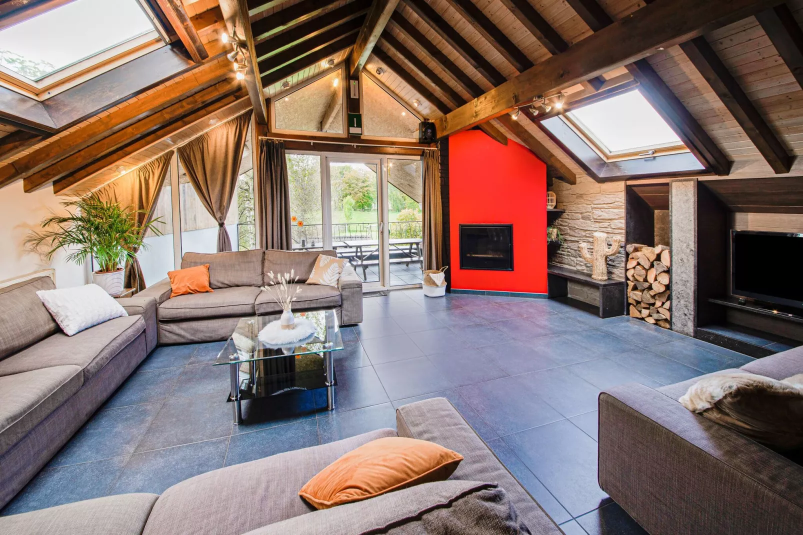Orée du Lac-Living room