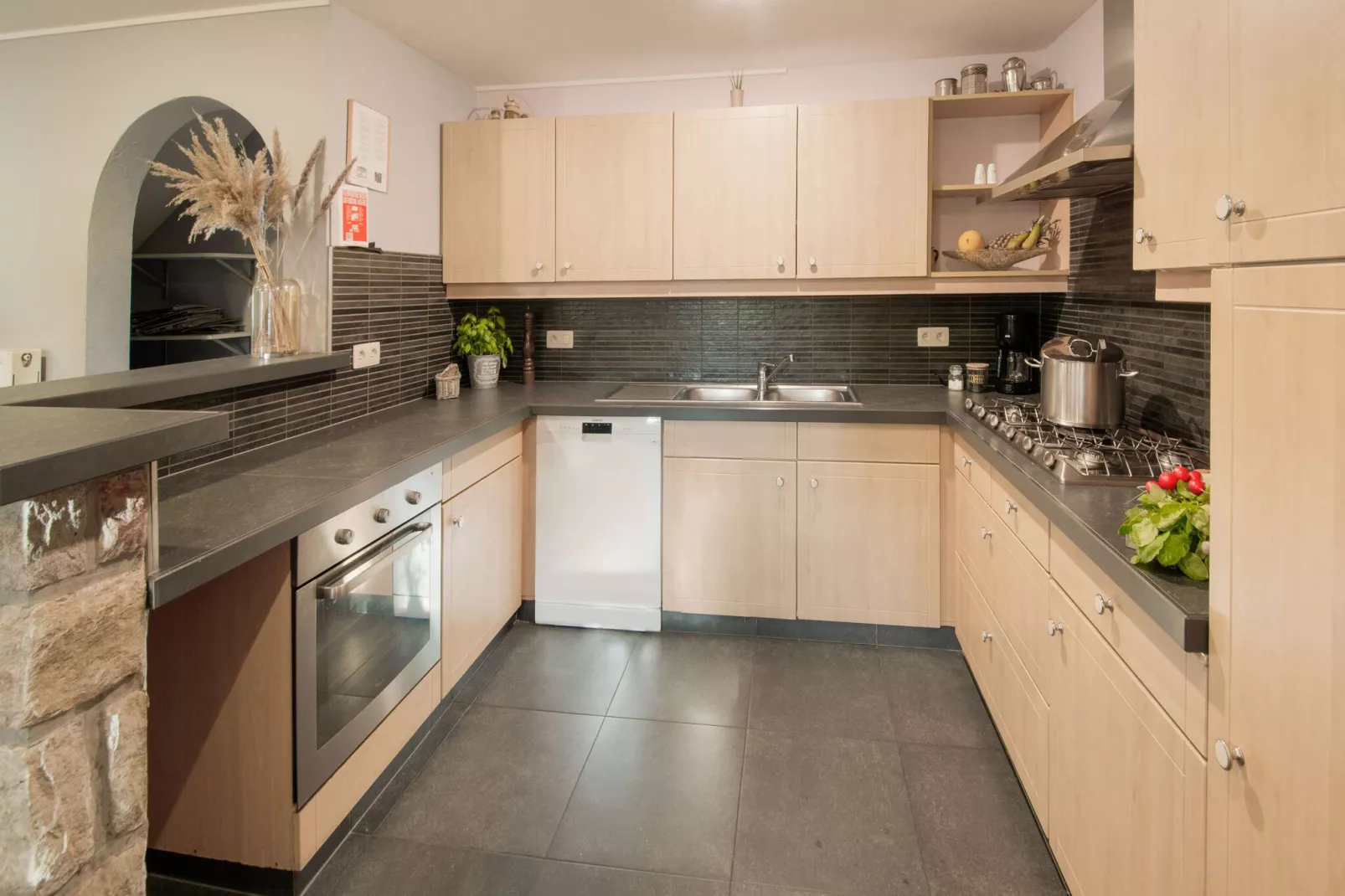 Orée du Lac-Kitchen