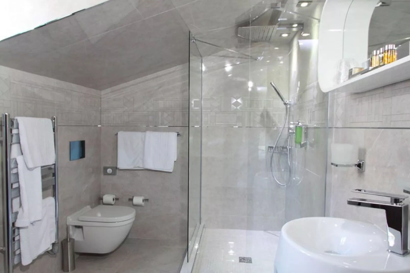 Aparthotel Villa Annette 4-Bathroom