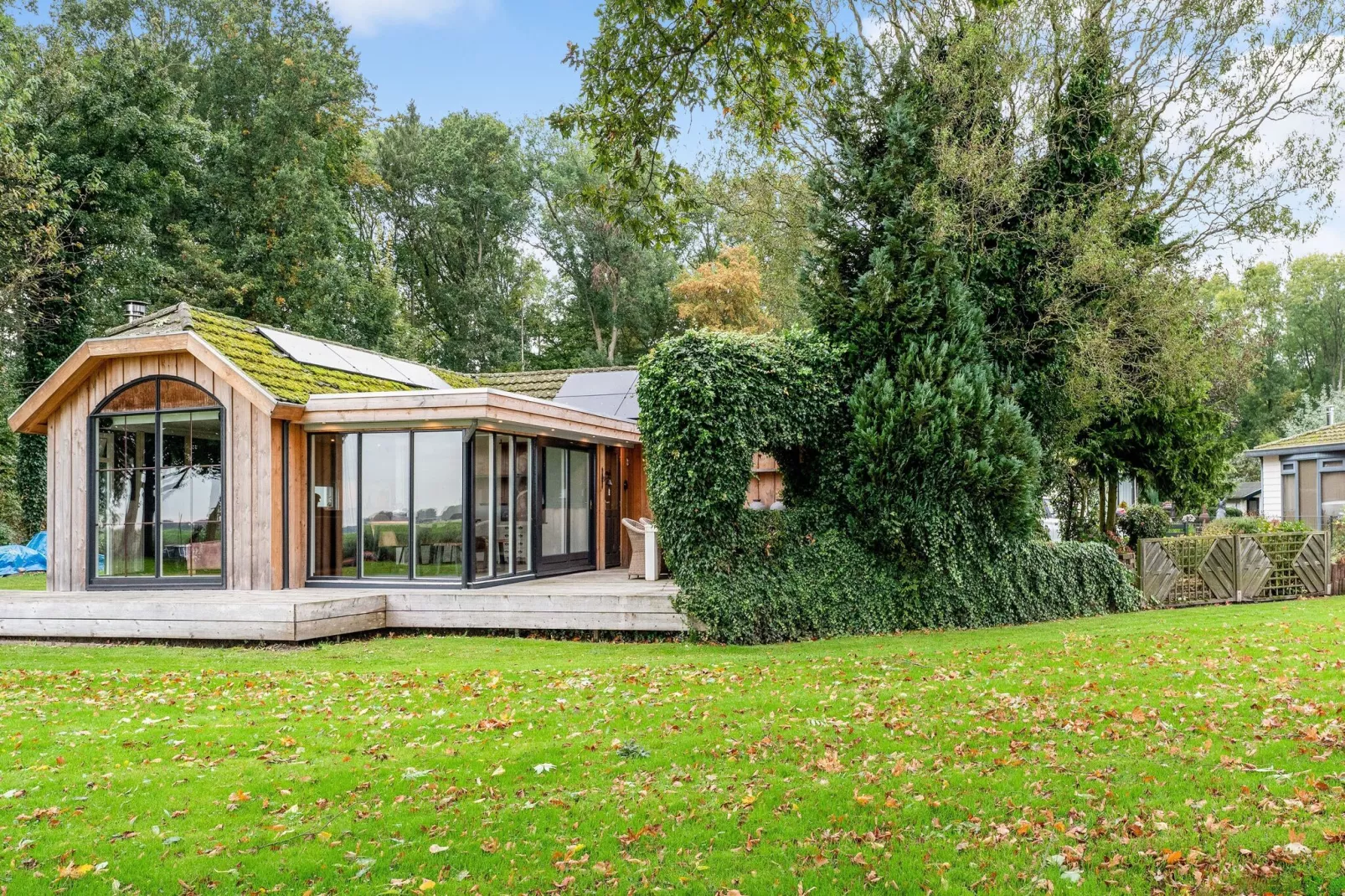 Lemmer Beauty-Exterior summer