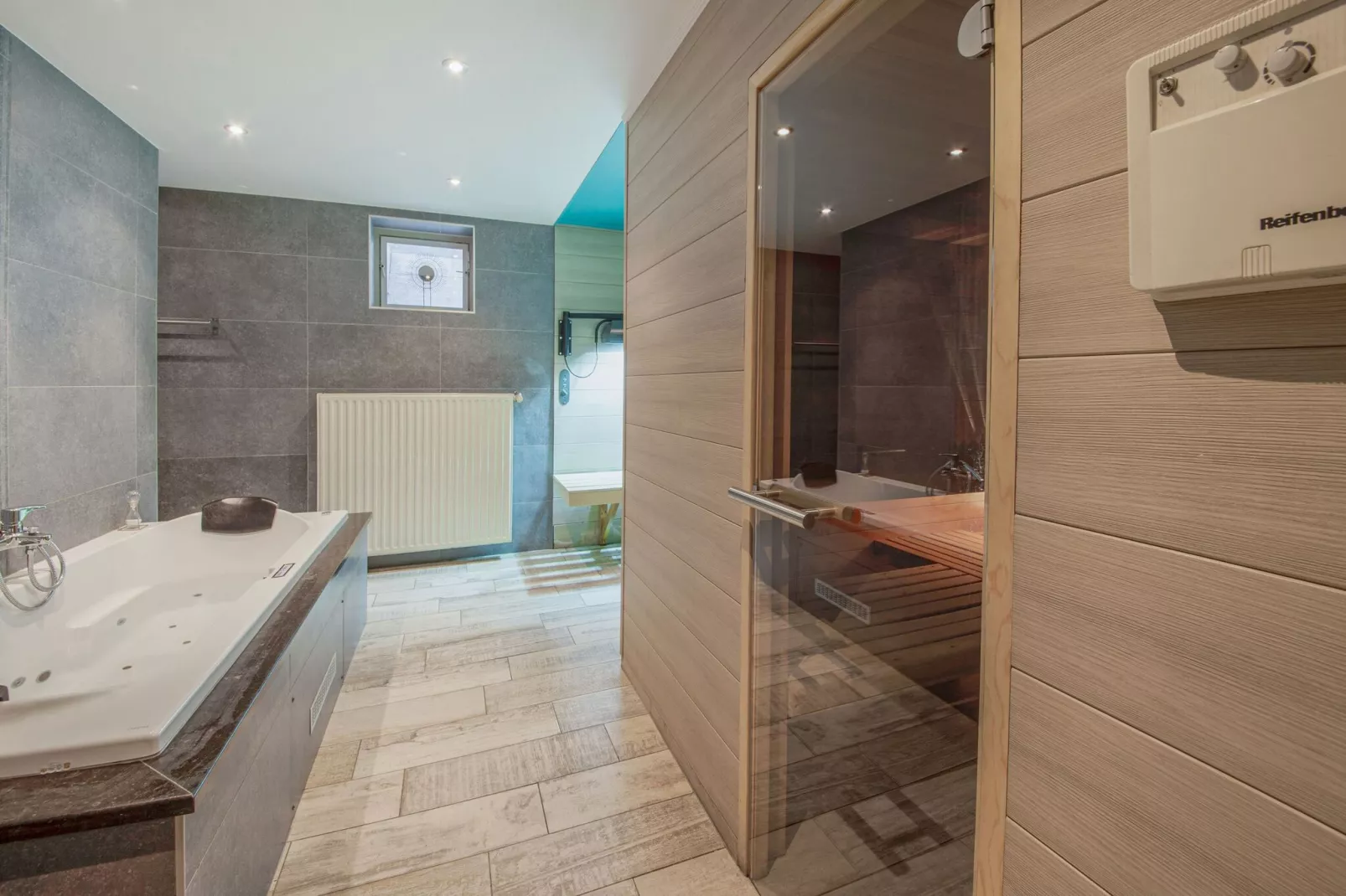 Orée du Lac-Bathroom