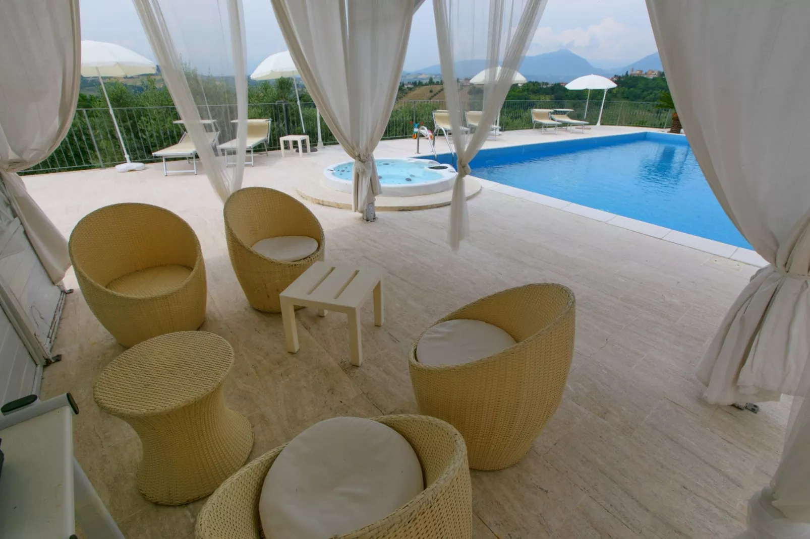 Oleandro-Facilities