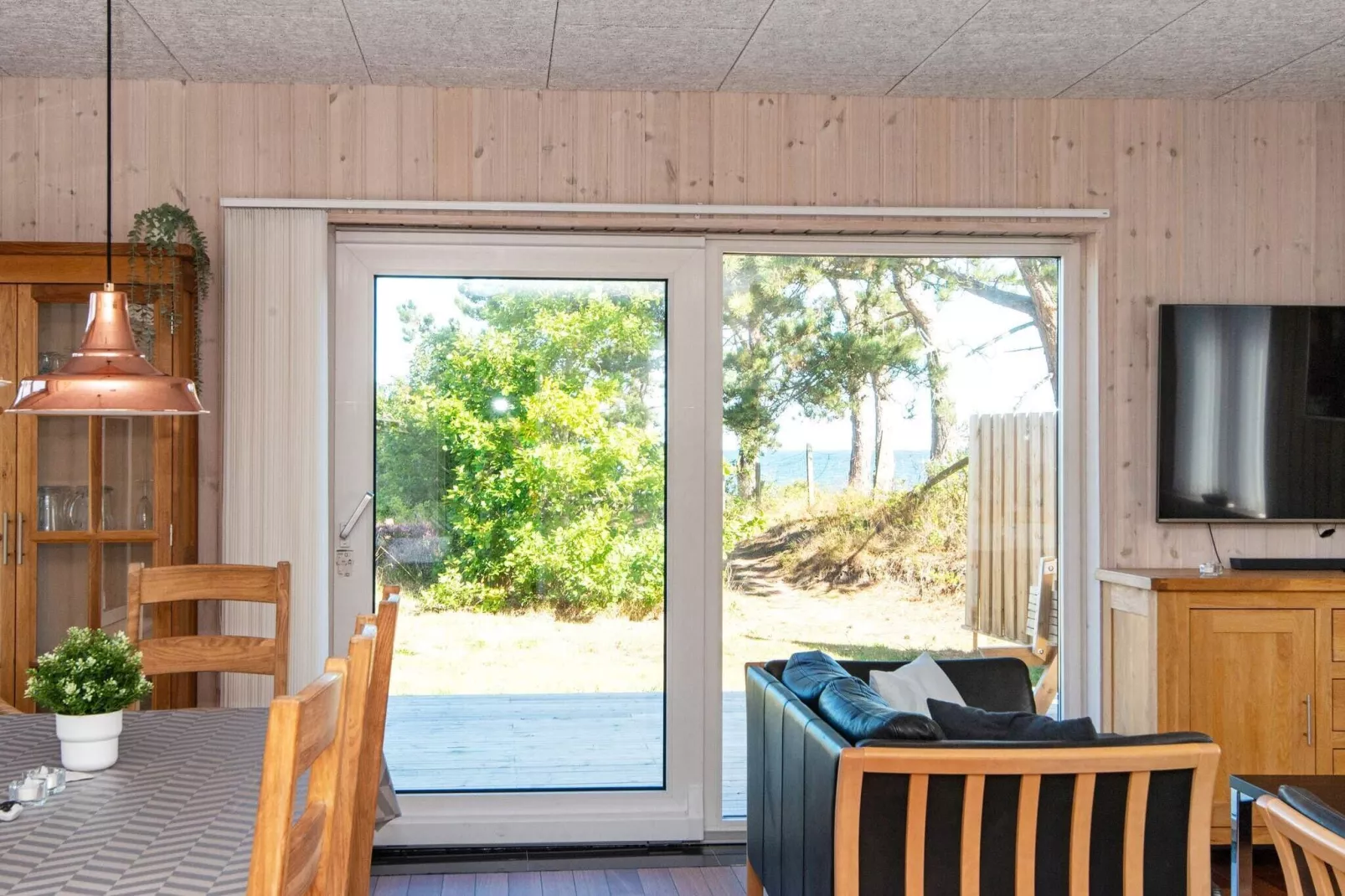 6 person holiday home in Allingåbro-Indoor