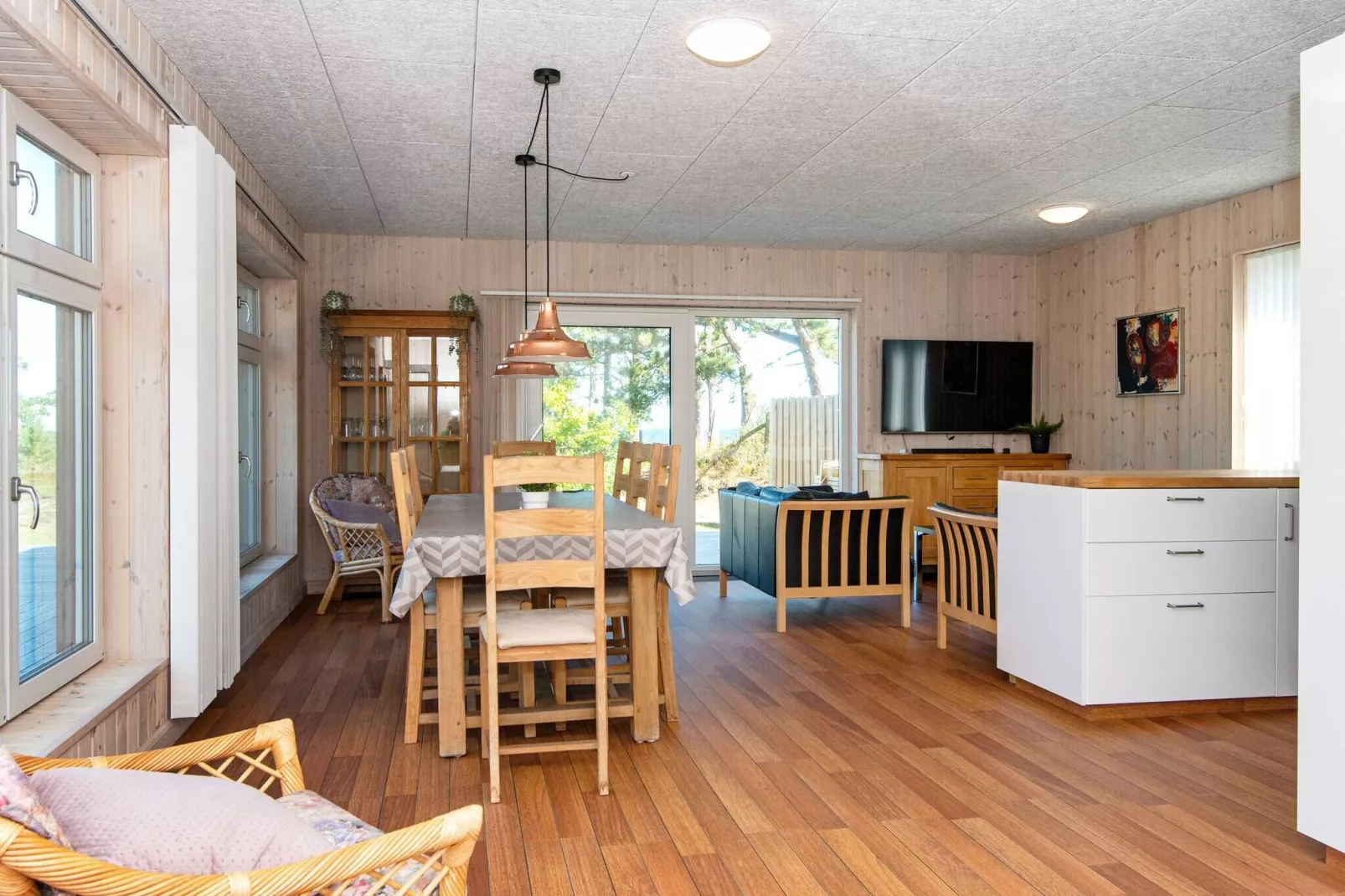 6 person holiday home in Allingåbro-Indoor