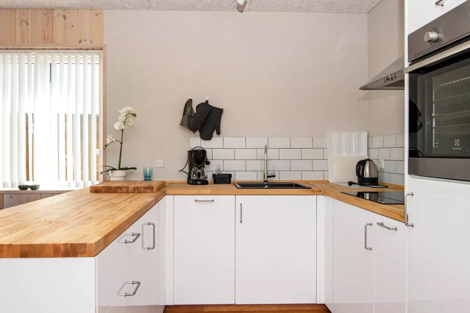 6 person holiday home in Allingåbro-Indoor