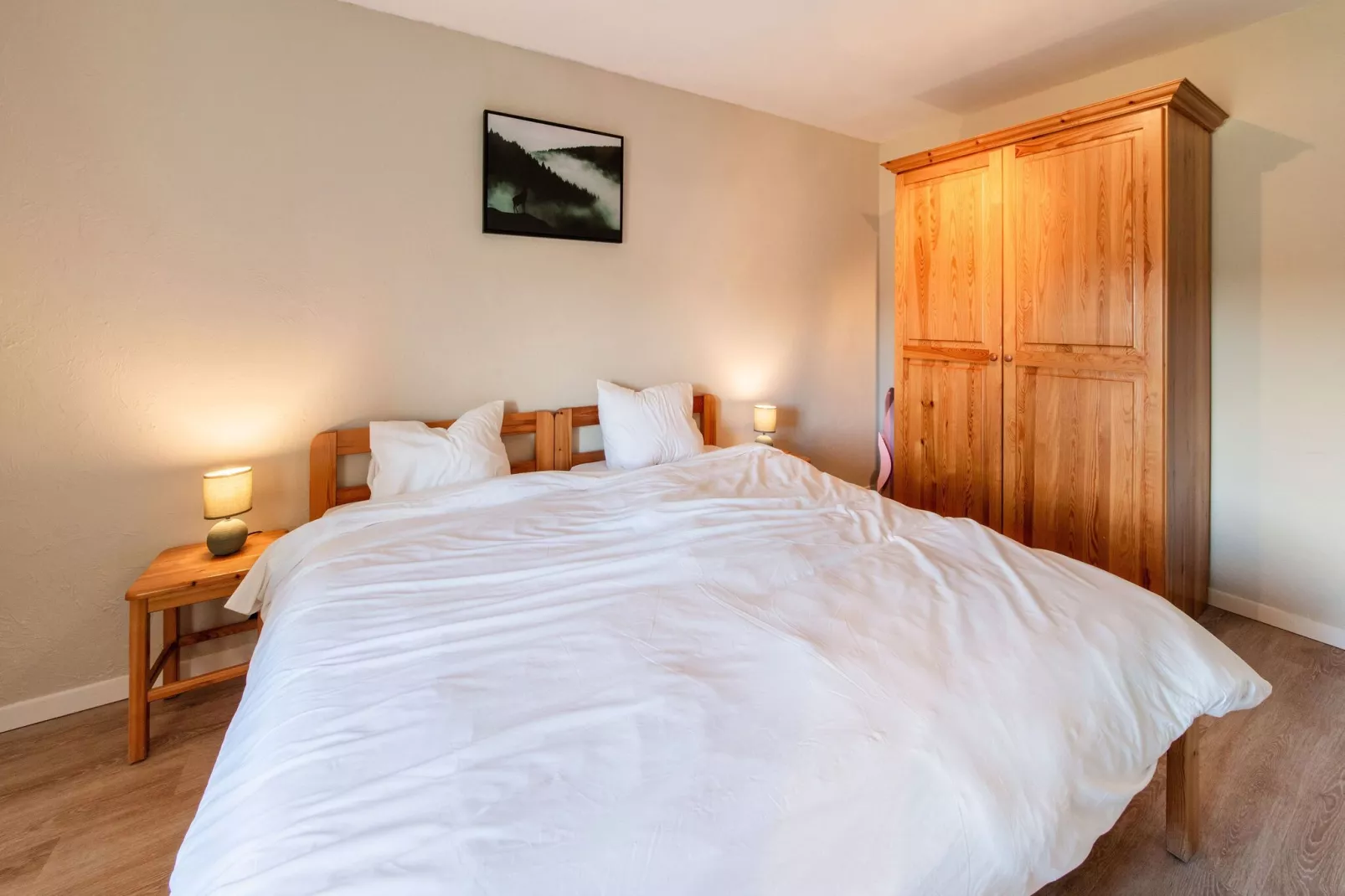 Charmante maison de vacances  pour 8 adultes Au val des fées et des ondines-Schlafzimmer