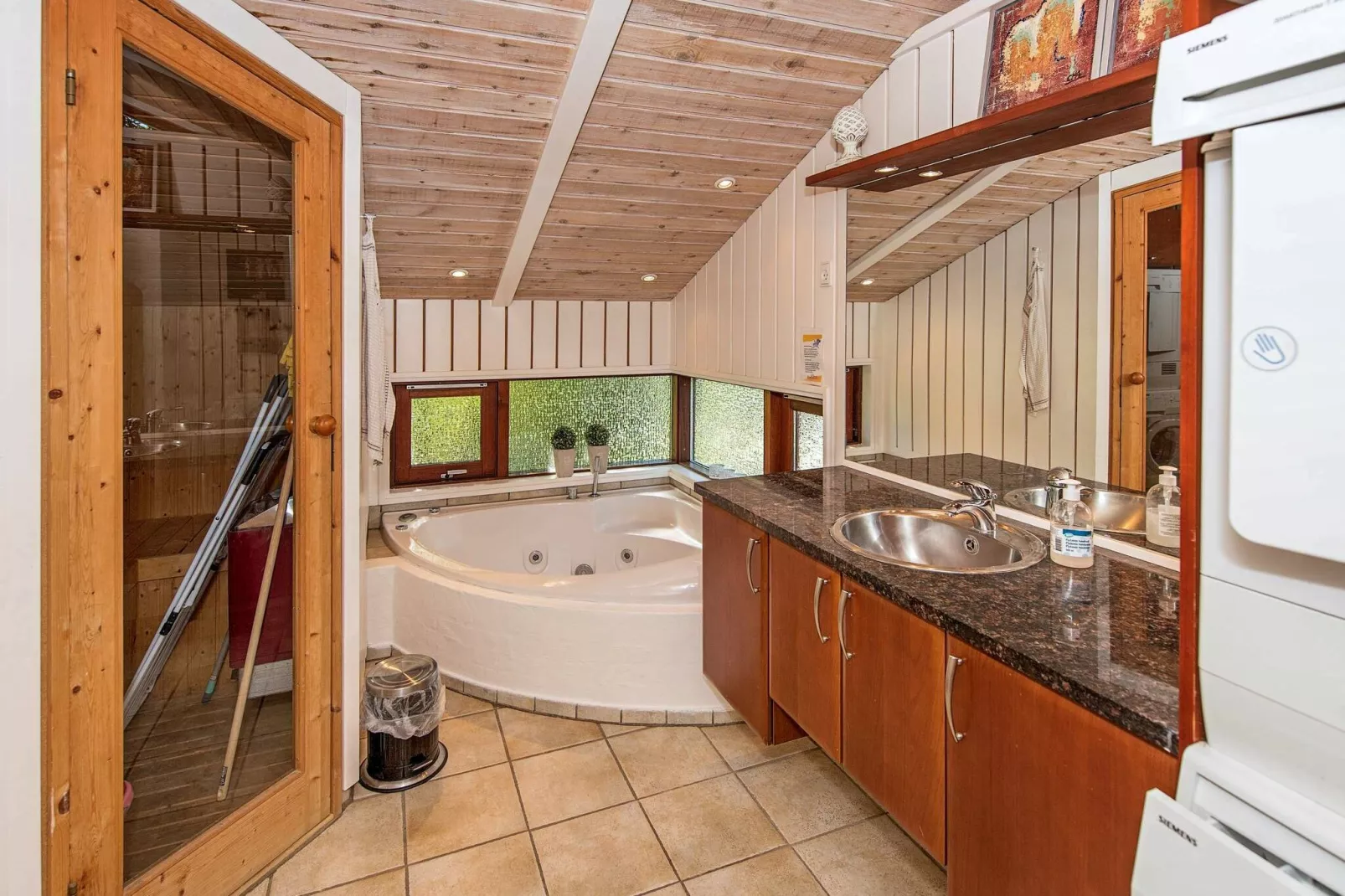 Luxury Retreat by Ho Bay - By Traum Ferienwohnungen-Indoor