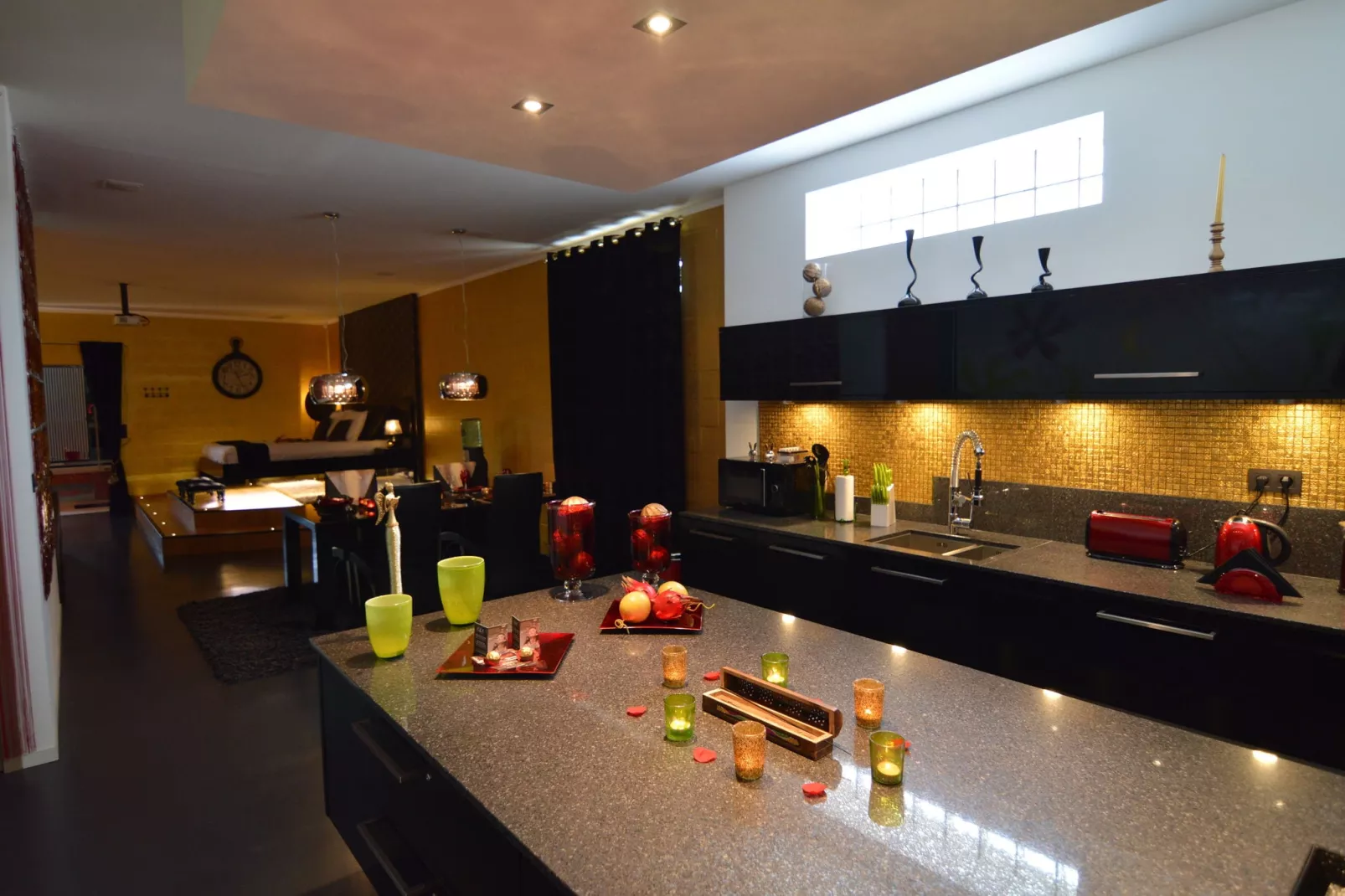 Gate One-Kitchen