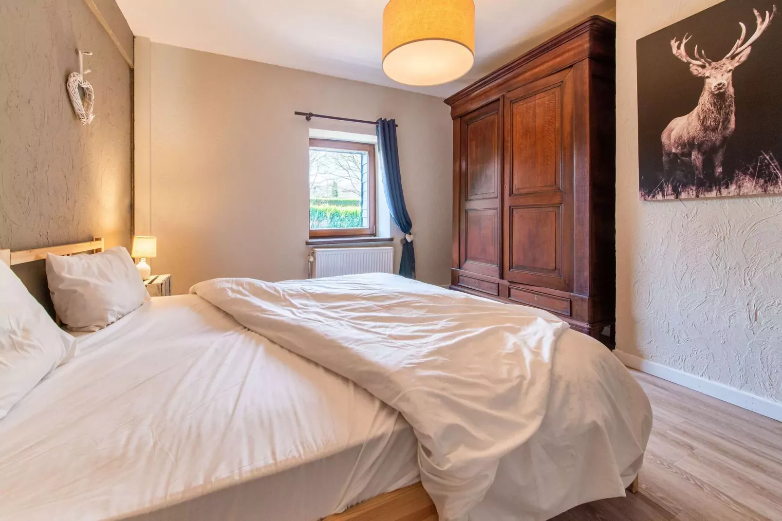 Charmante maison de vacances  pour 8 adultes Au val des fées et des ondines-Schlafzimmer