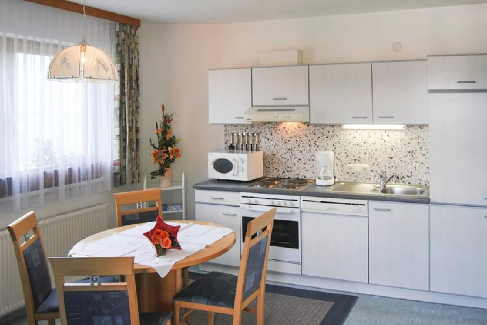 Val Sinestra - Typ A-Kitchen