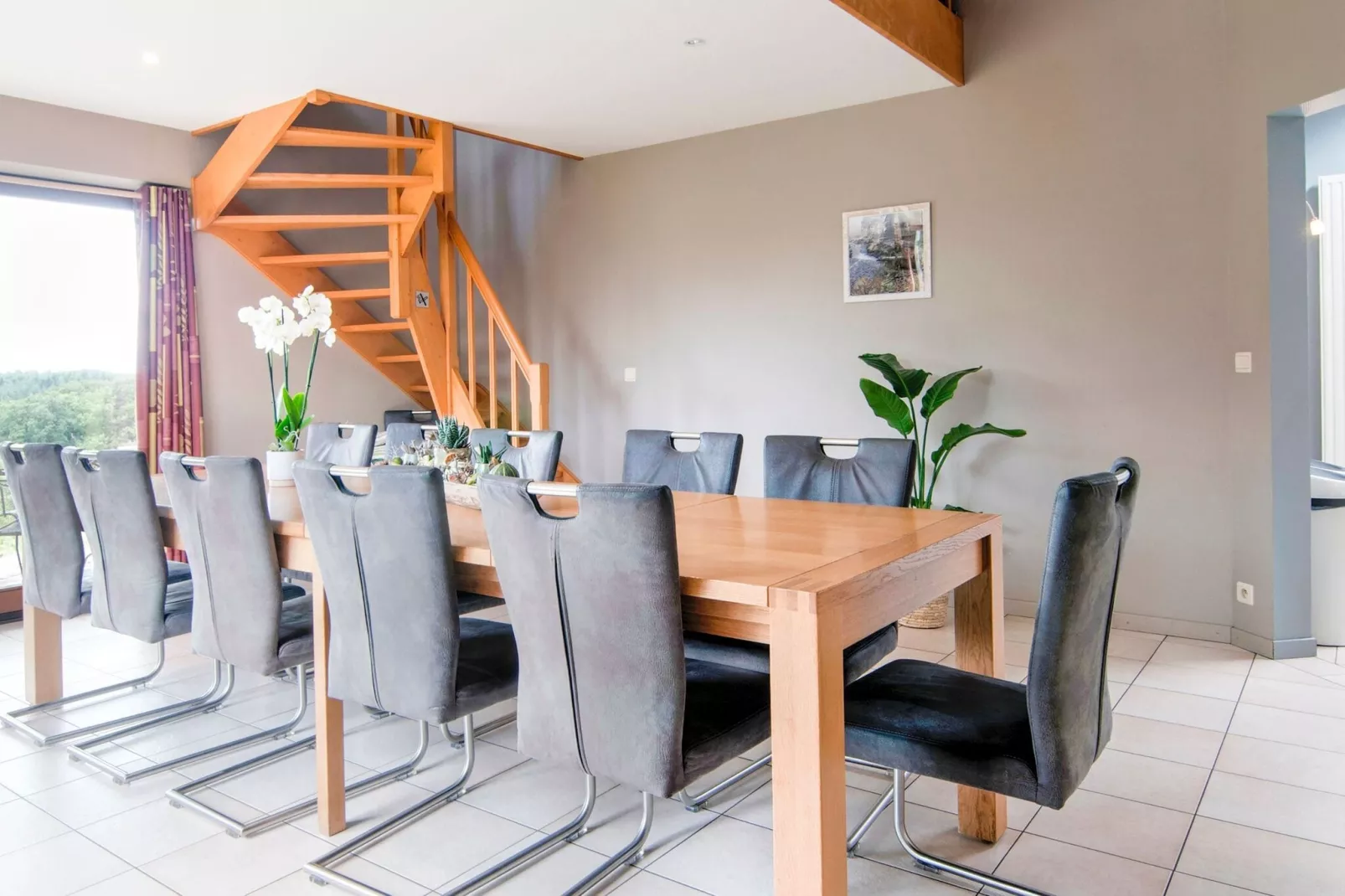 Le Petit Fagnard Gîte pour 9 personnes-Dining room
