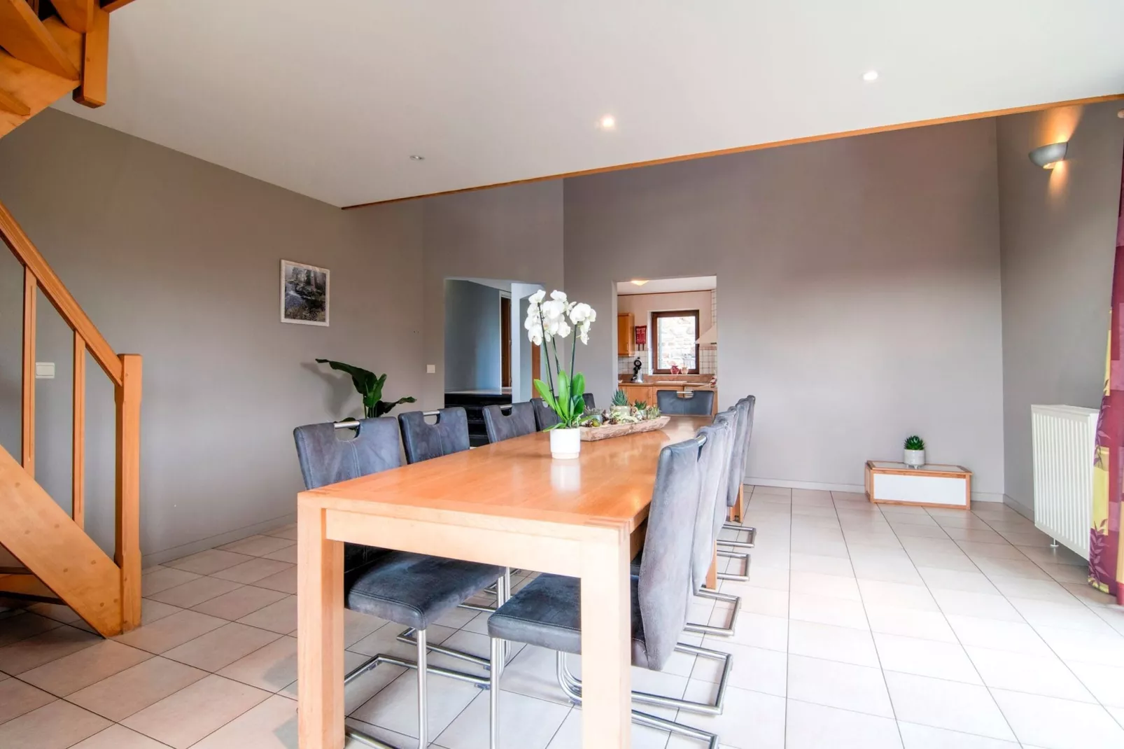 Le Petit Fagnard Gîte pour 9 personnes-Dining room