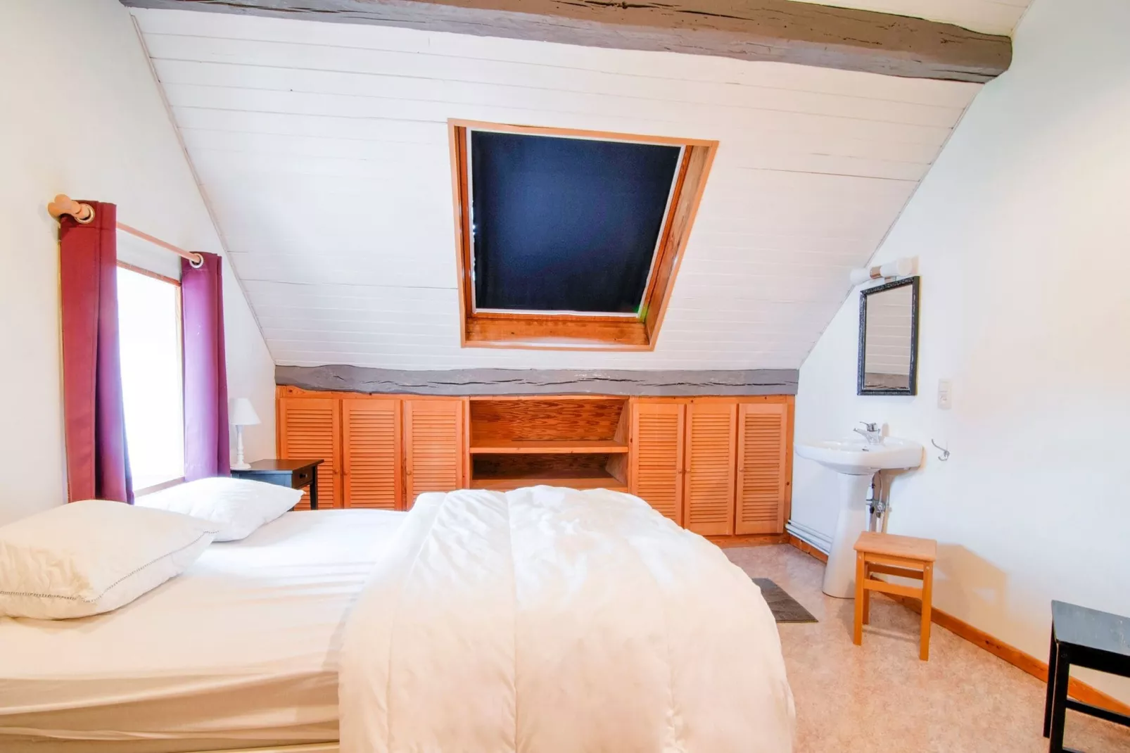Le Petit Fagnard Gîte pour 9 personnes-Bedroom