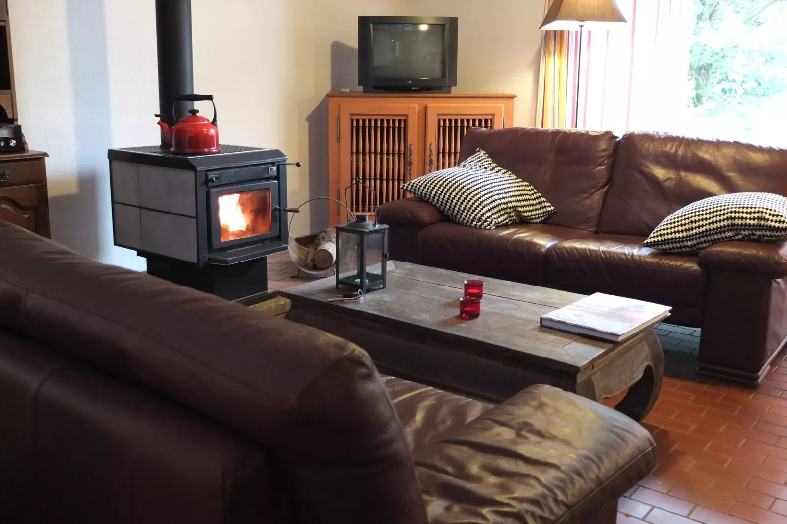 Aux Trois Frontières-Living room