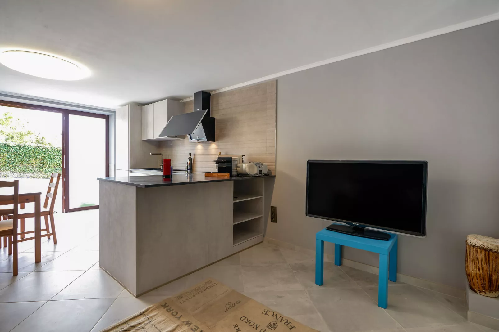 Chez Hugues et Karine-Living room