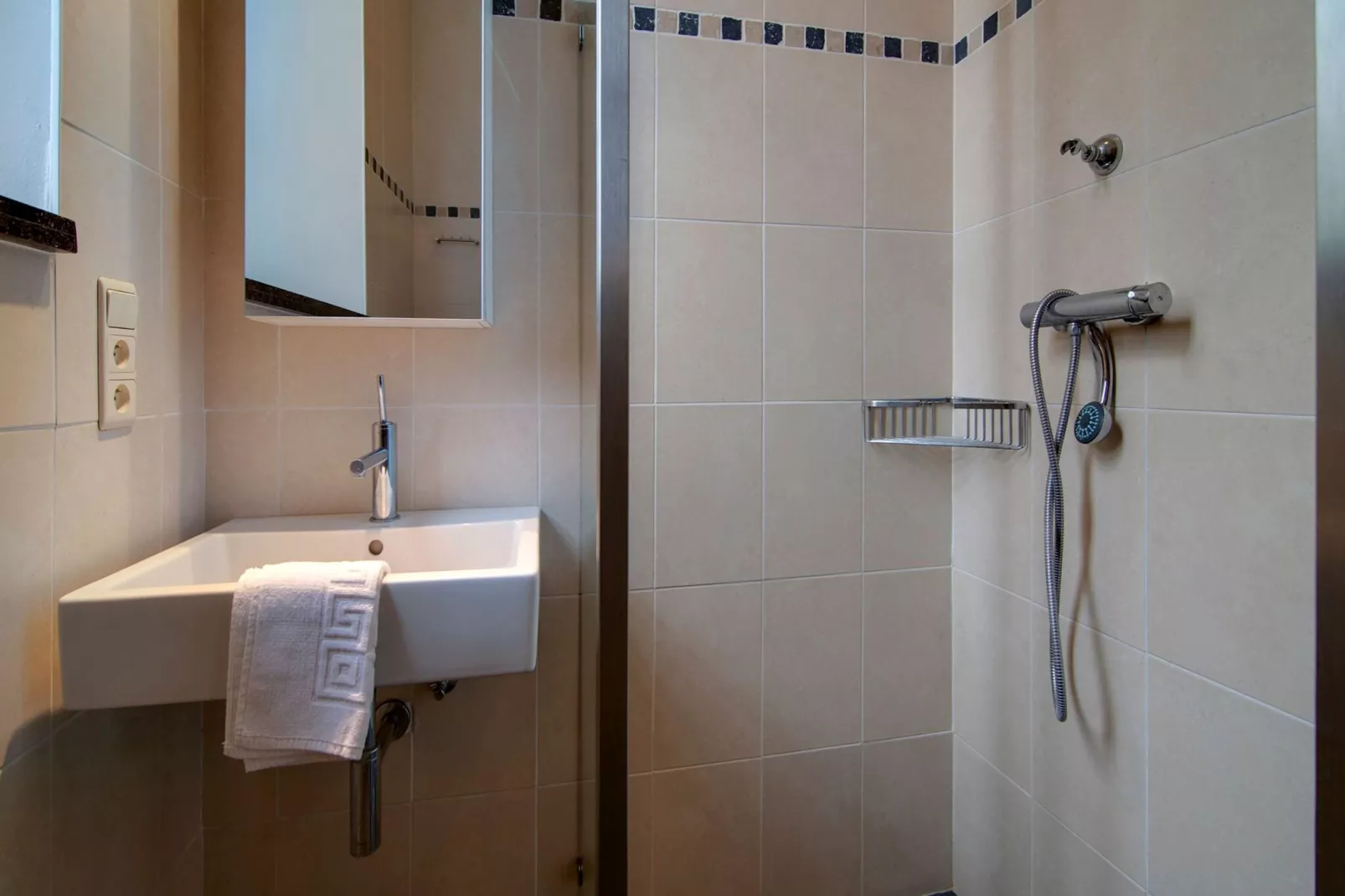 Studio voor twee Domaine Château Dieupart-Bathroom