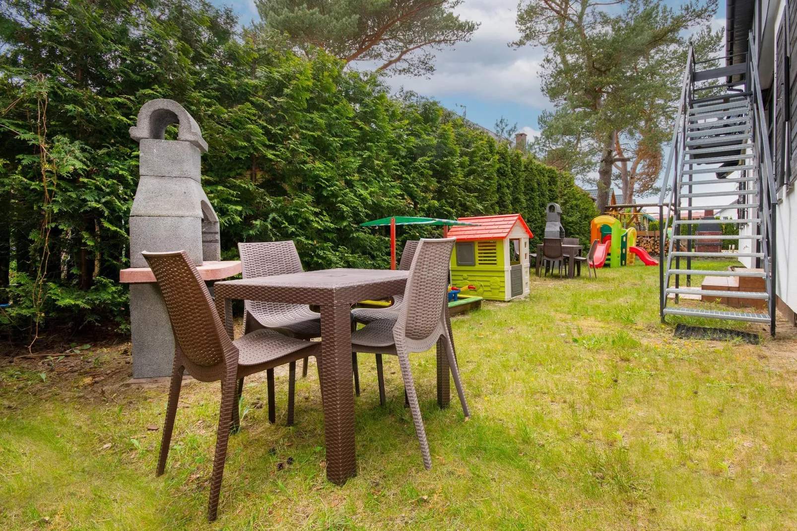 Apartament Nr 1 Jarosławiec-Gardens summer