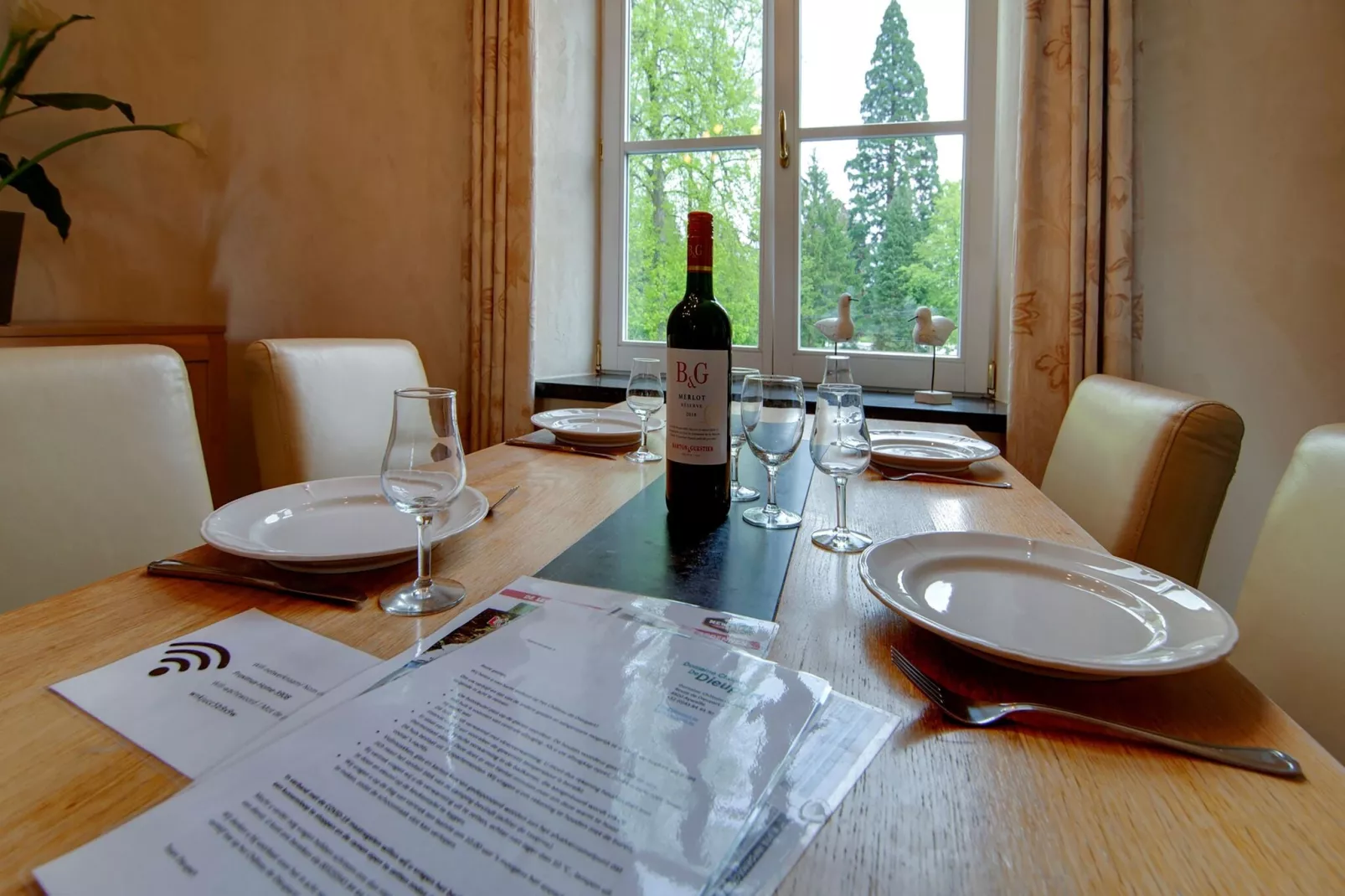 Appartement voor vier Domain Château Dieupart-Esszimmer