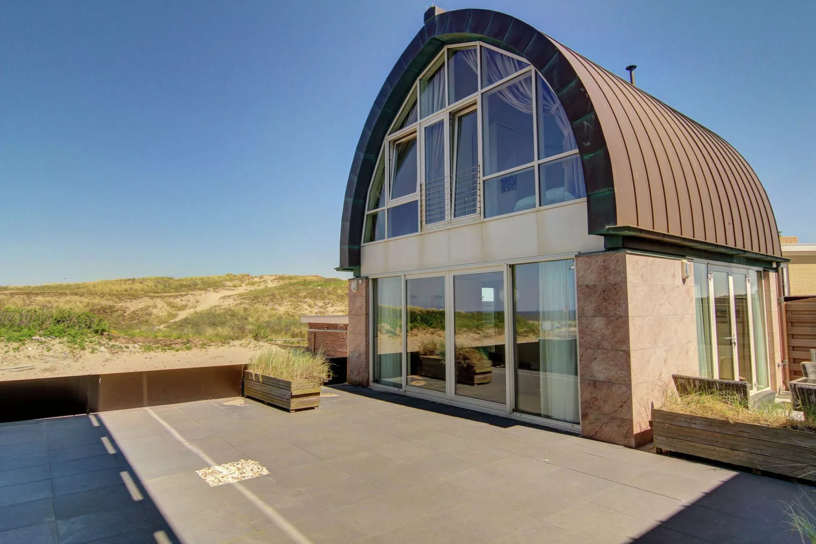 De ZeeParel Sea Life-Exterior summer