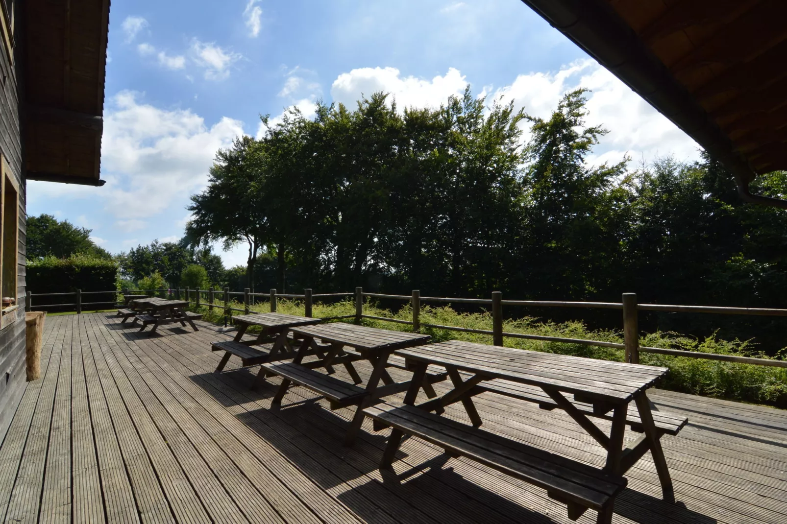 Le Refuge des Bergers-View summer