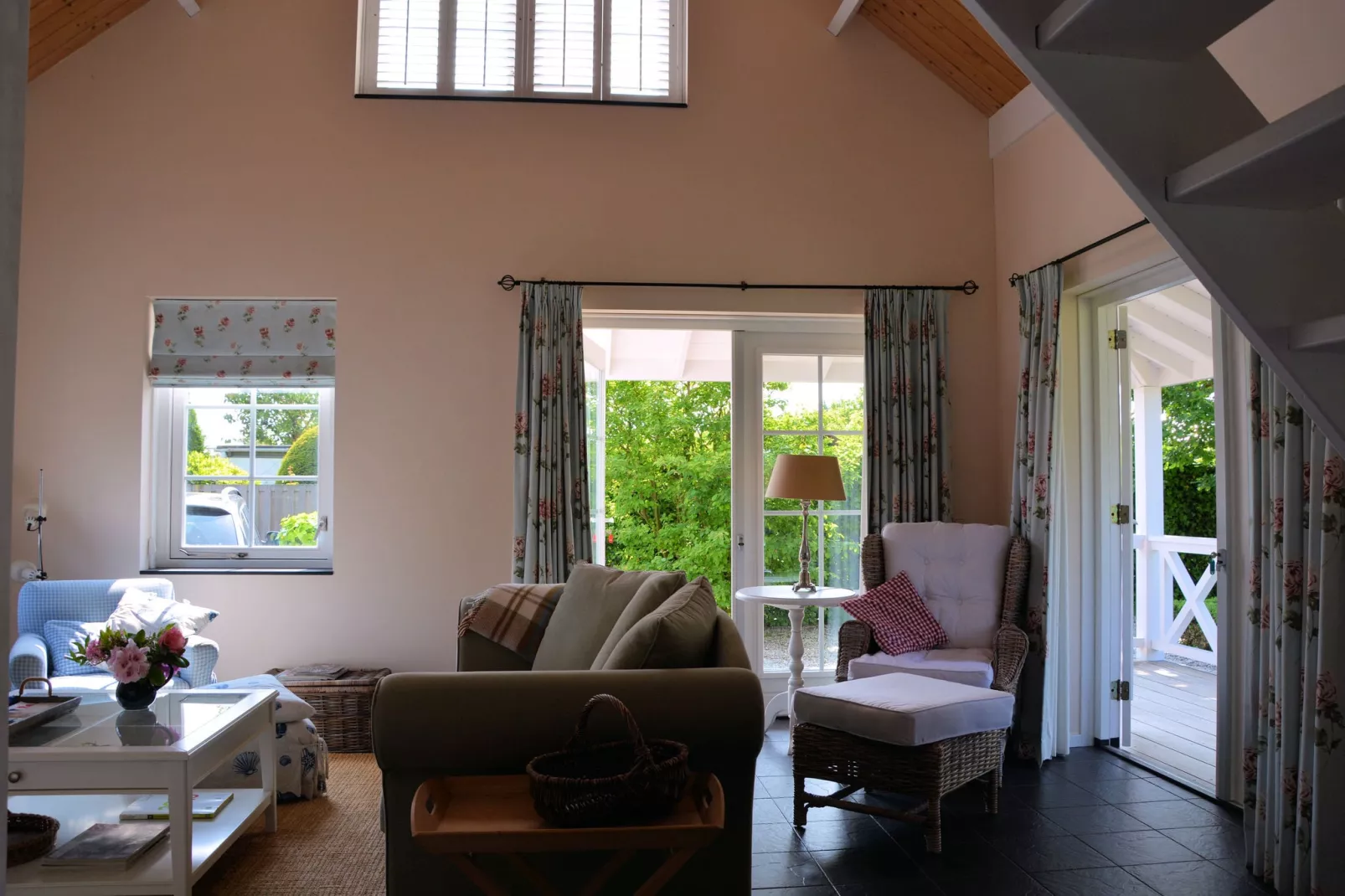 Searose-Living room