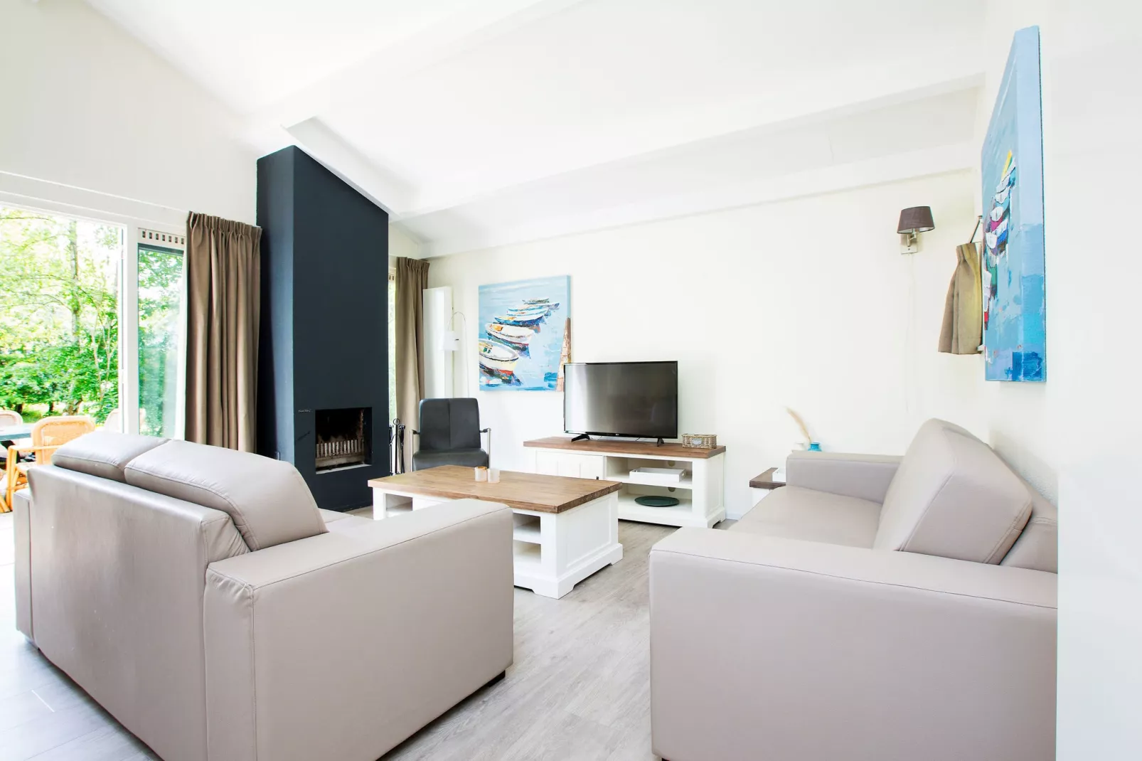 Vakantiepark Kijkduin 8-Living room