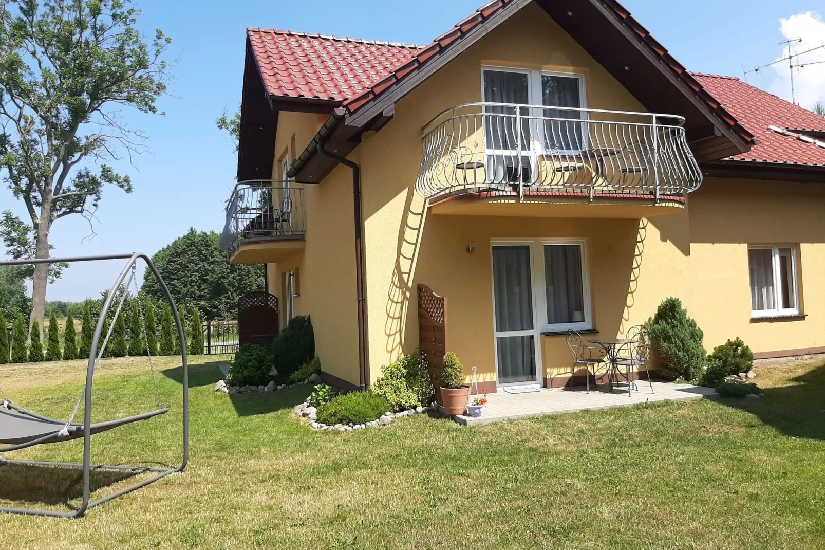 Spacious holiday home in Sieroslaw-View summer