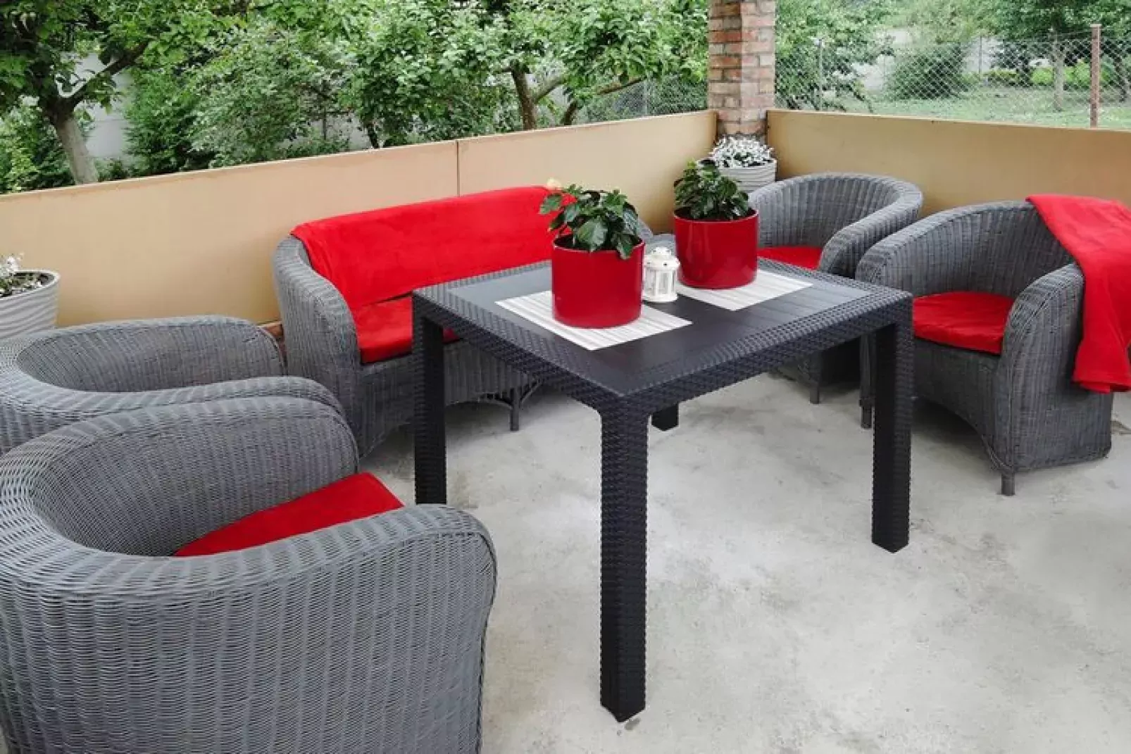 Holiday spacious modern flat in Dabrowa-Balcon-terrasse