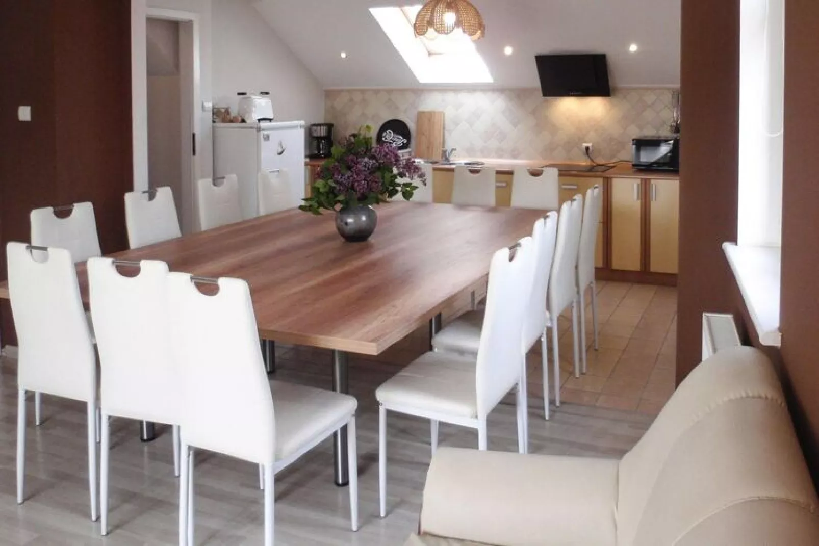 Dom z basenem dla 14 osób Kołczewo-Dining room