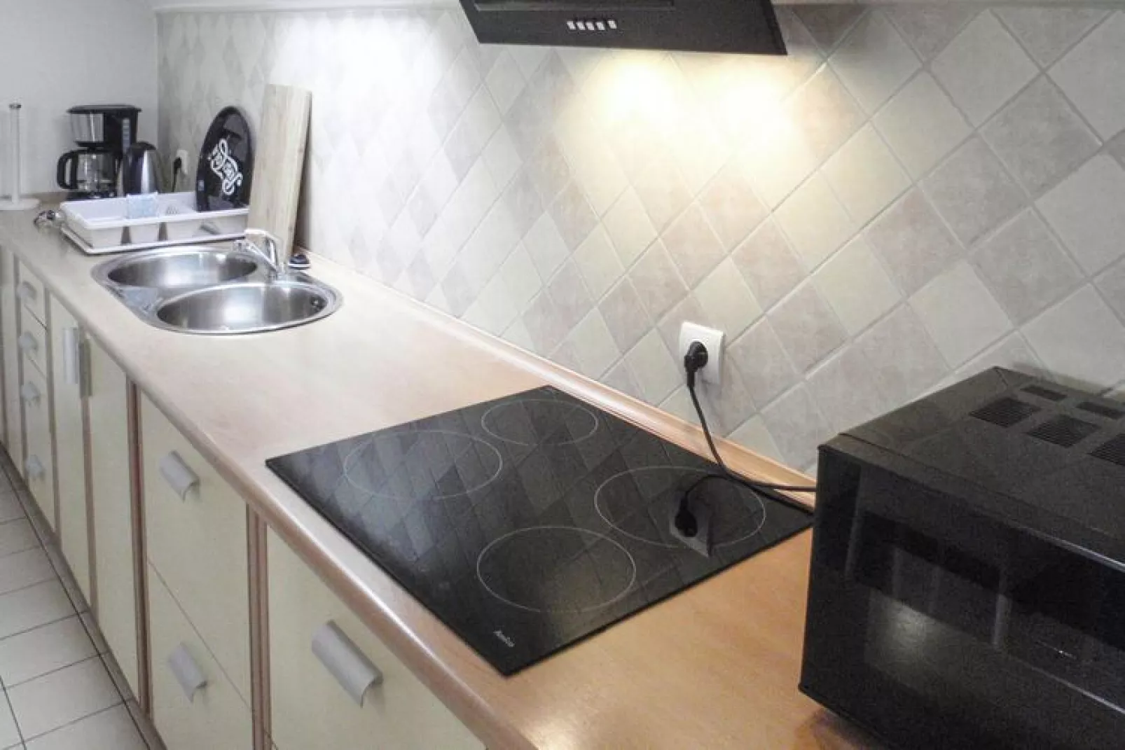 Dom z basenem dla 14 osób Kołczewo-Kitchen