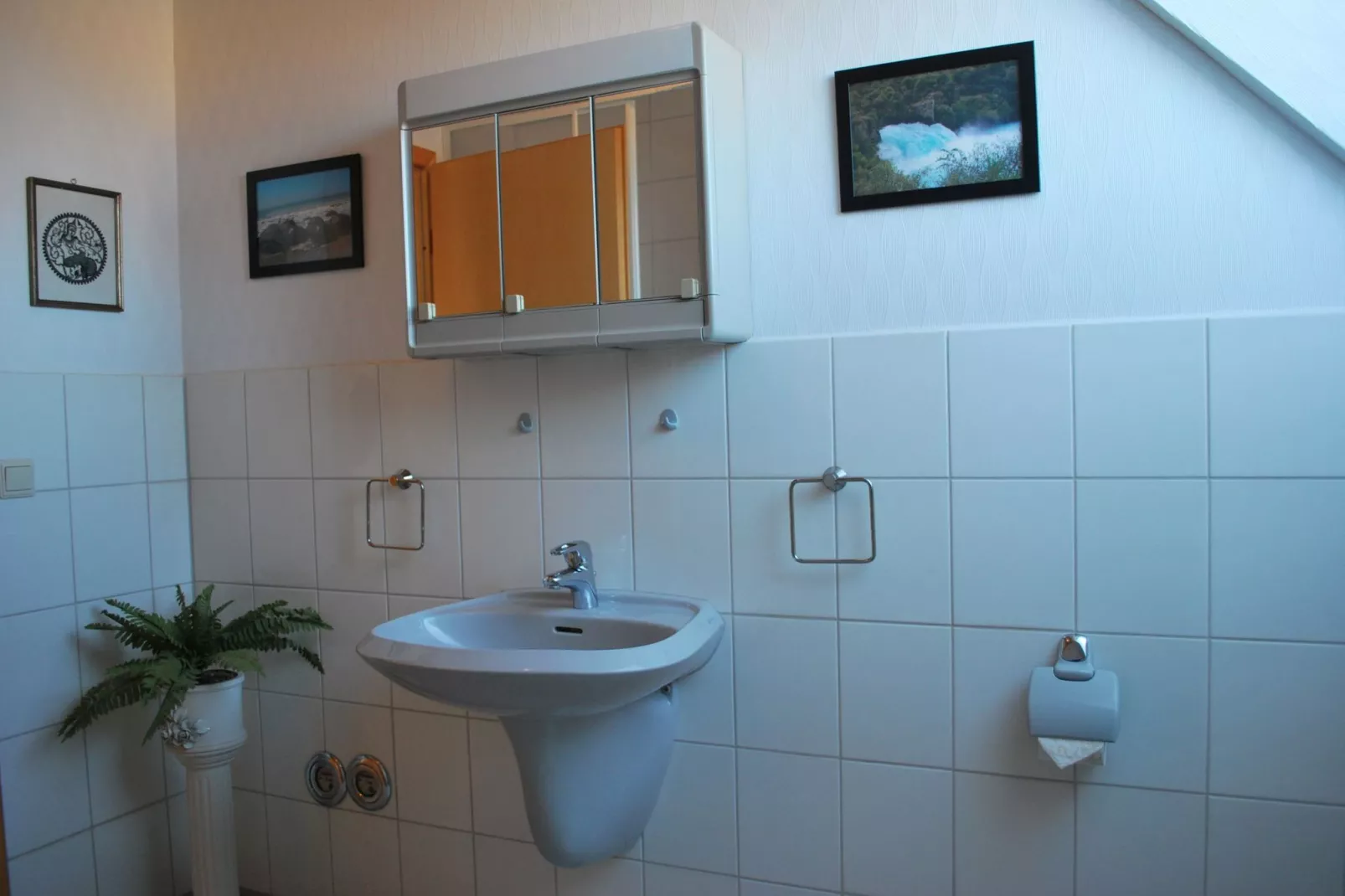 Kühlungsblick-Bathroom