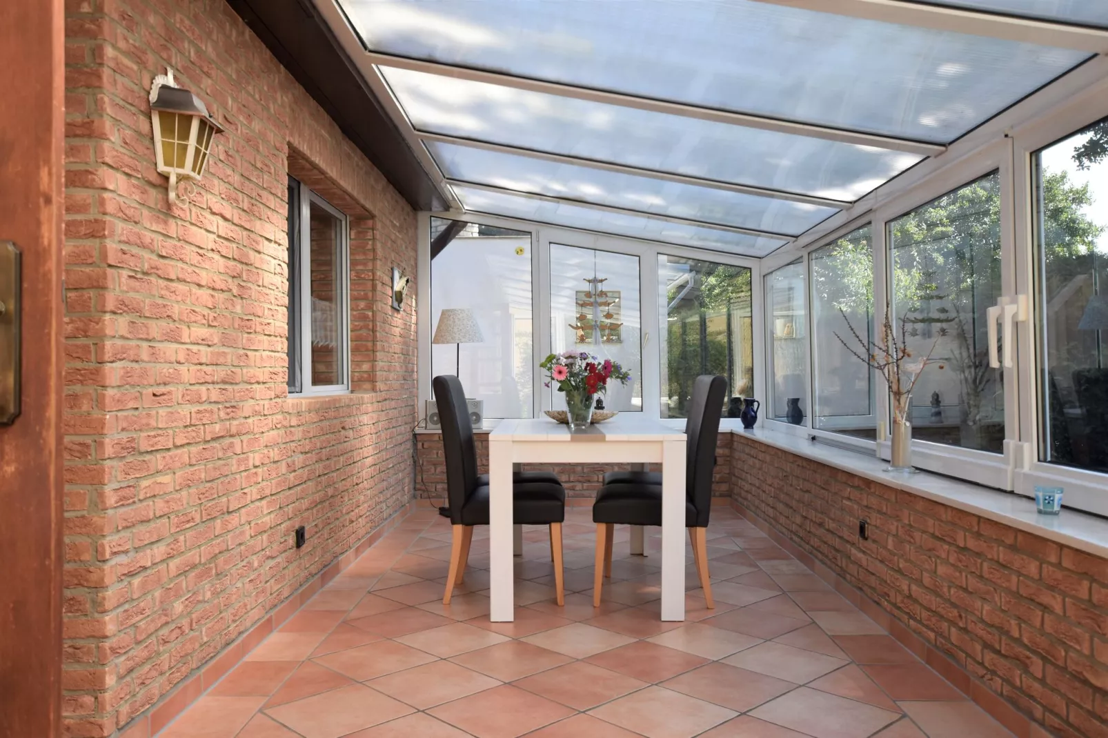 Ferienhaus mit Wintergarten-Dining room