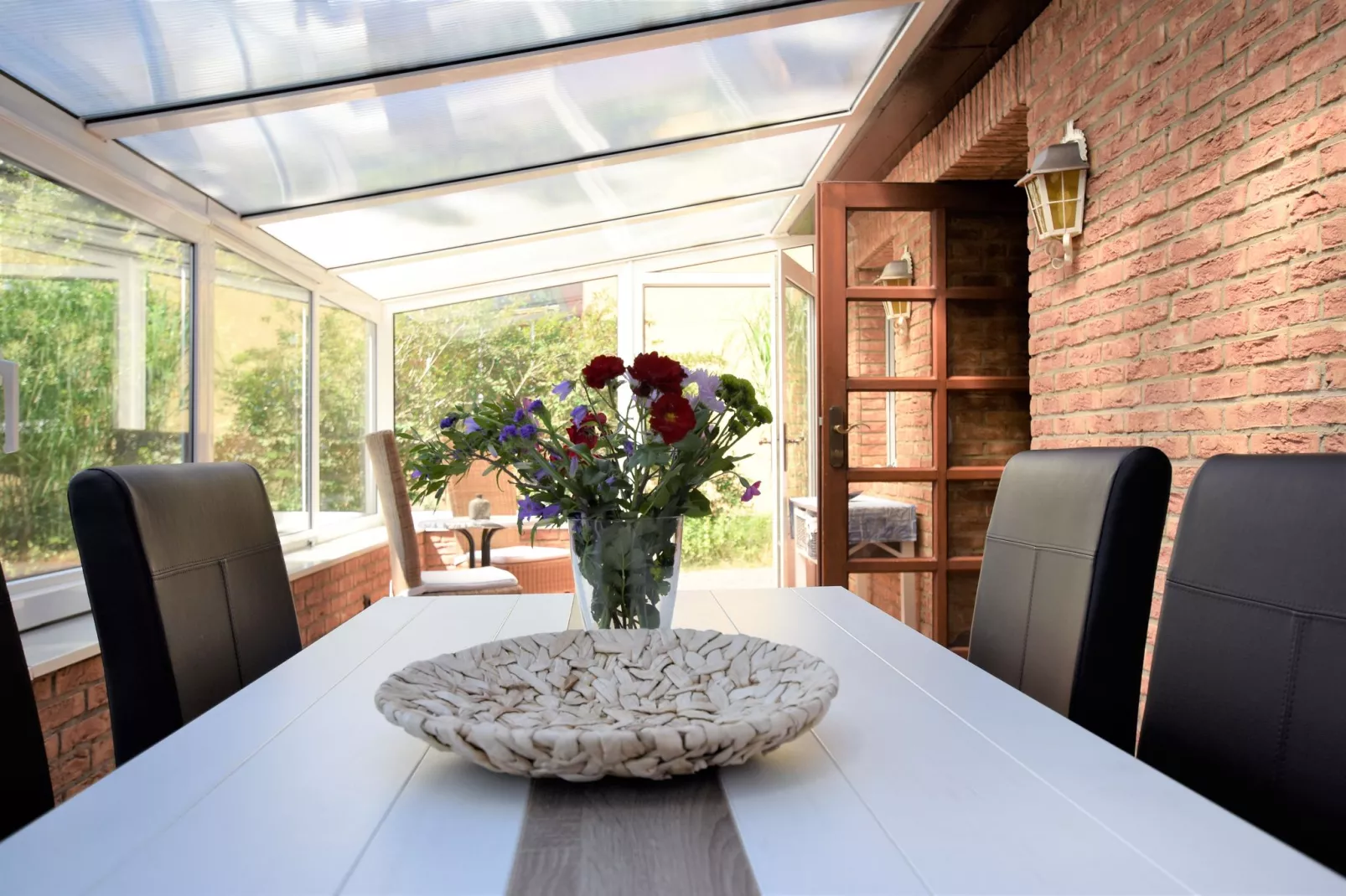 Ferienhaus mit Wintergarten-Dining room